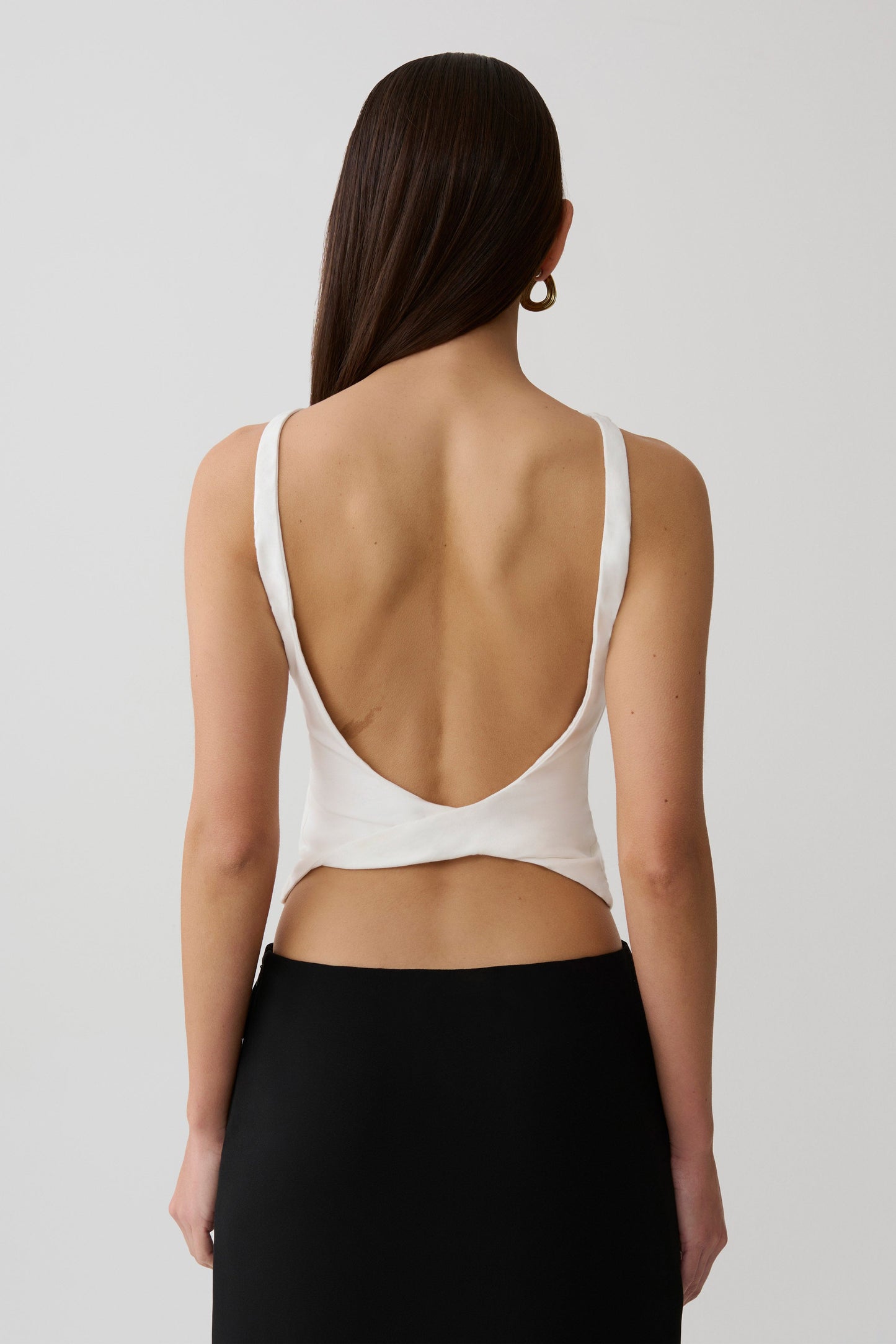 Yura Backless Twist Top - White