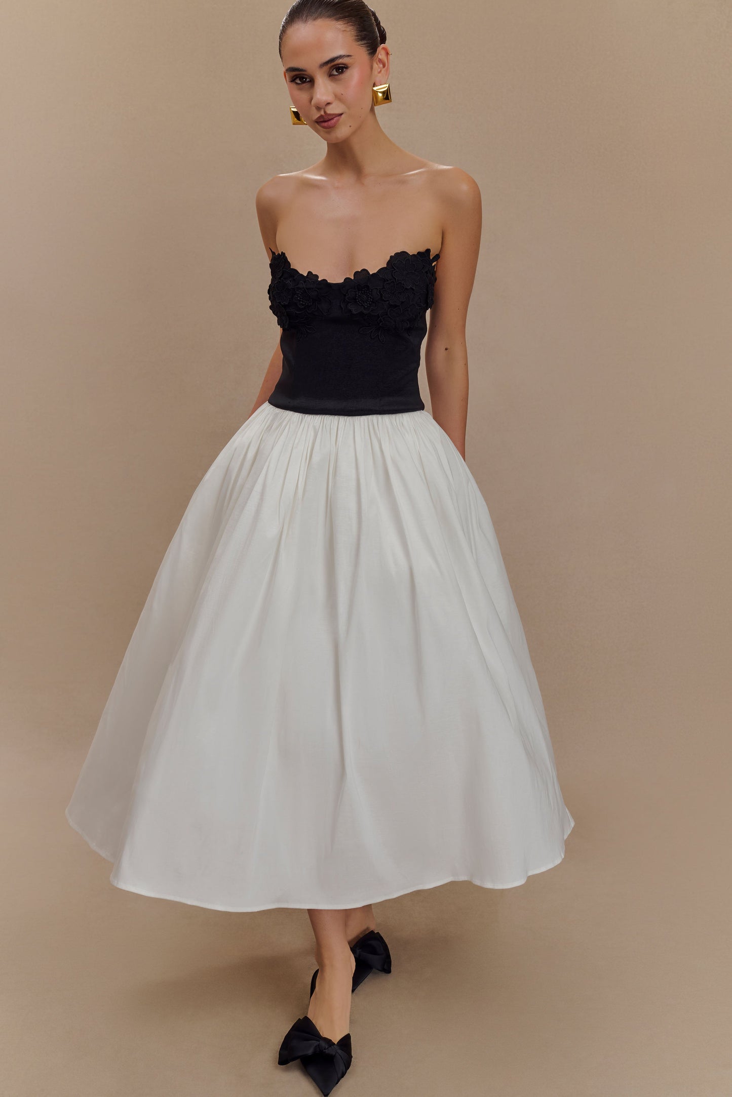 Elyssa Embroidered Contrast Midi Dress - Black/White