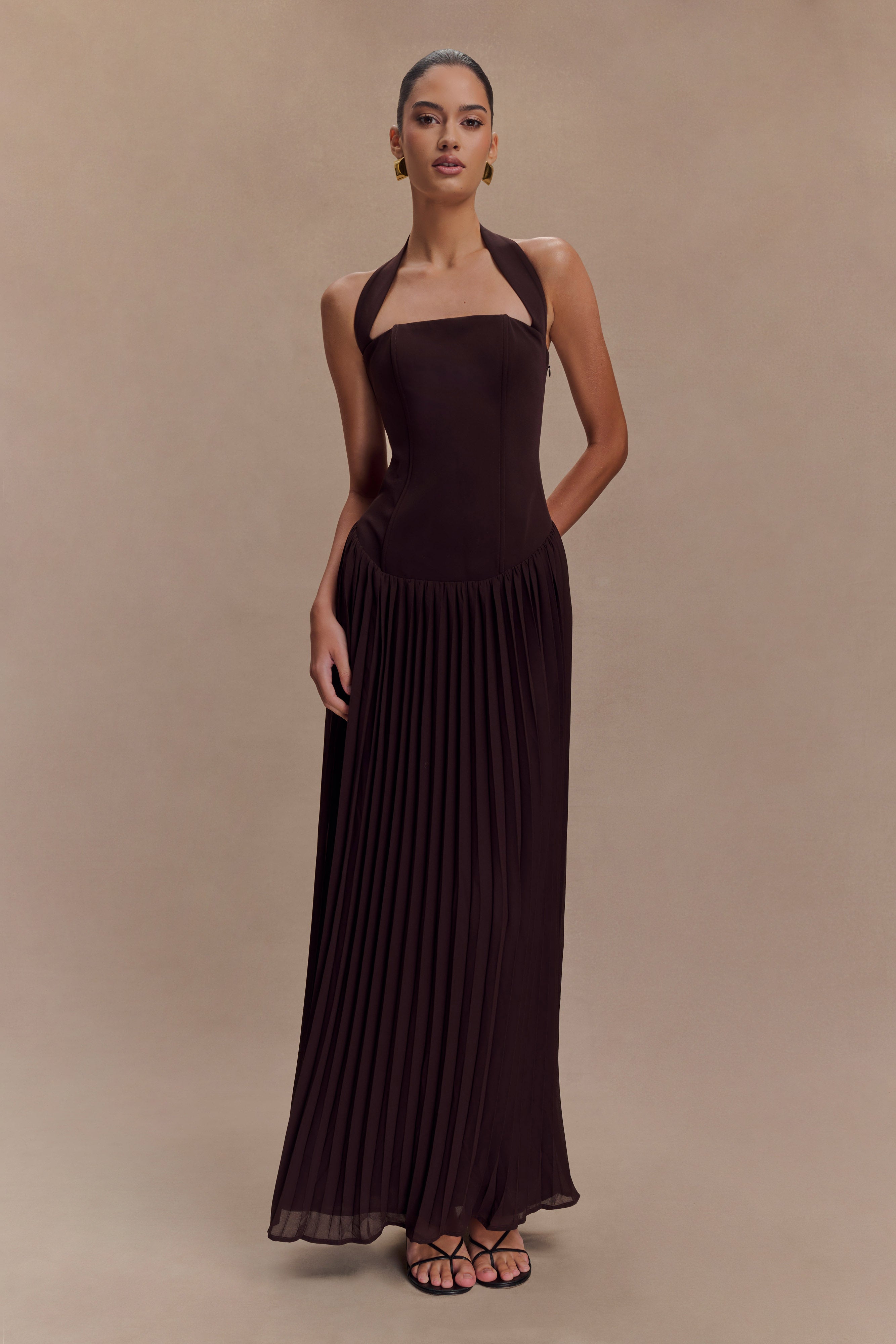 Stacie Pleated Halter Maxi Dress / Cacao | MESHKI