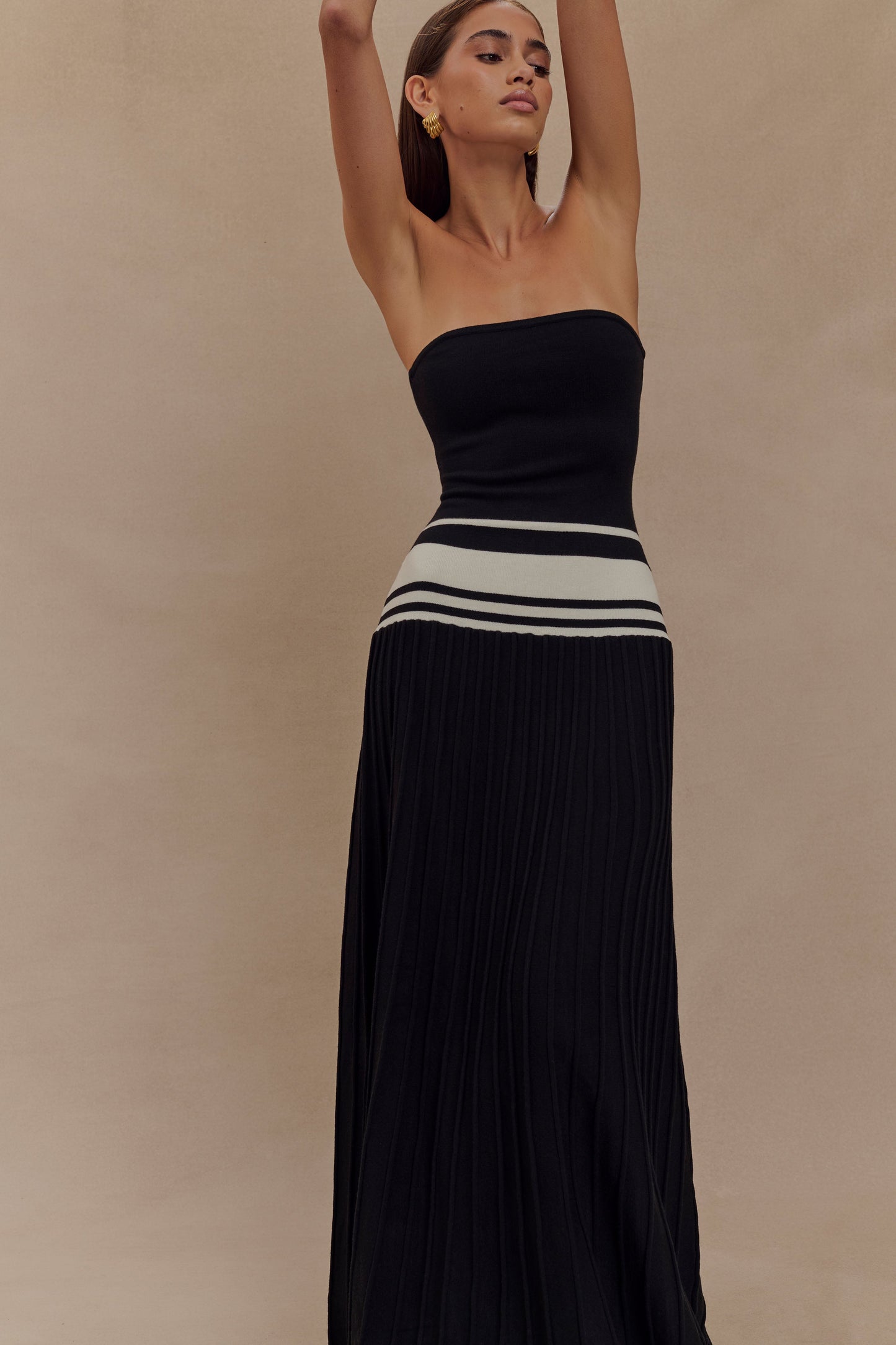 Solaris Strapless Contrast Knit Maxi Dress - Black/White