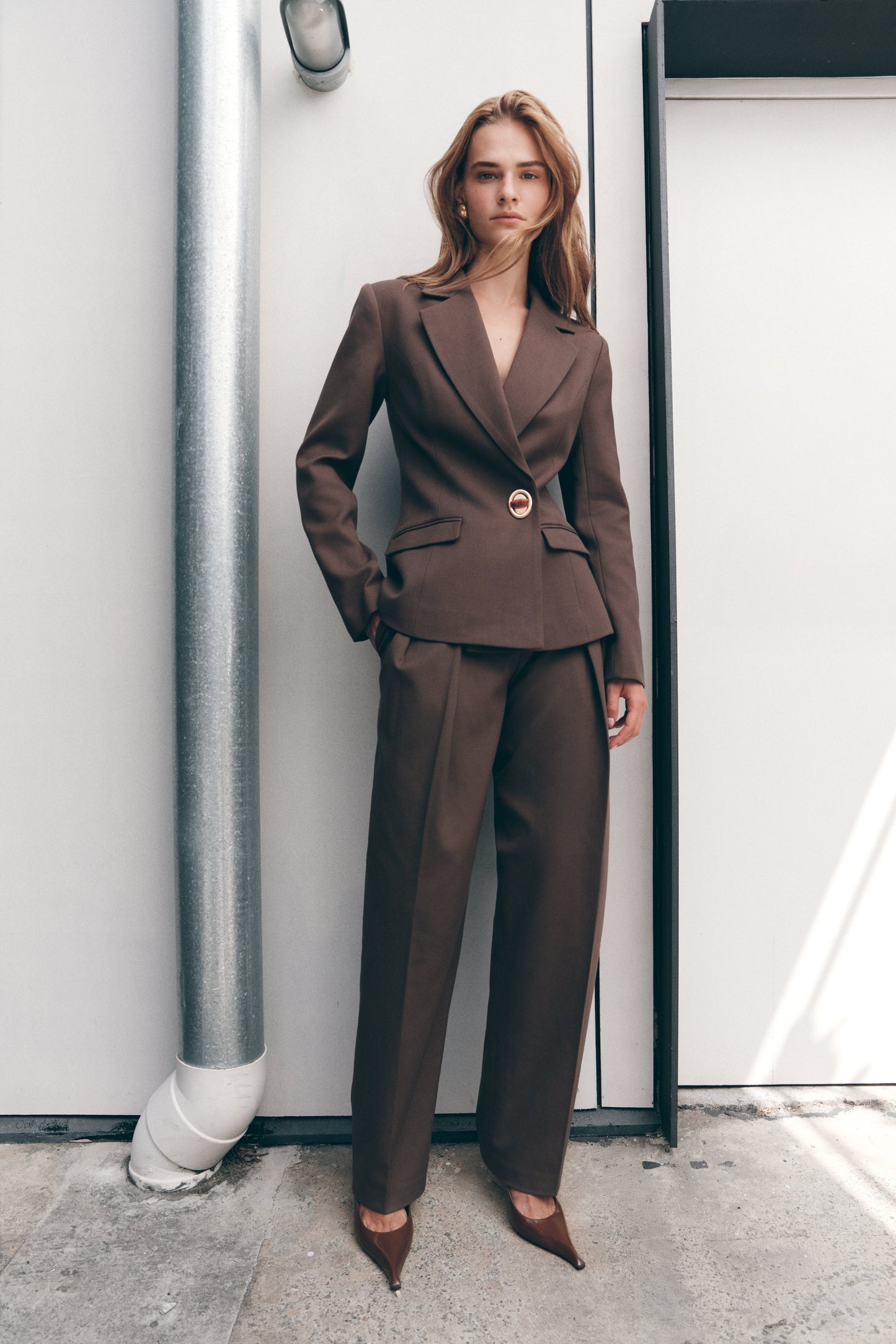 Penelope Pleated High Waisted Pants - Chocolate