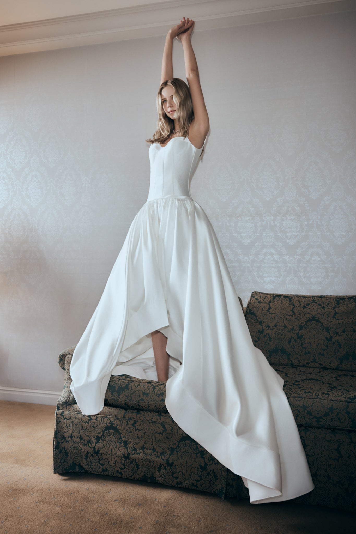Carol Taffeta Maxi Gown / Ivory | MESHKI | XS Carol Taffeta Maxi Gown / Ivory | MESHKI | XS