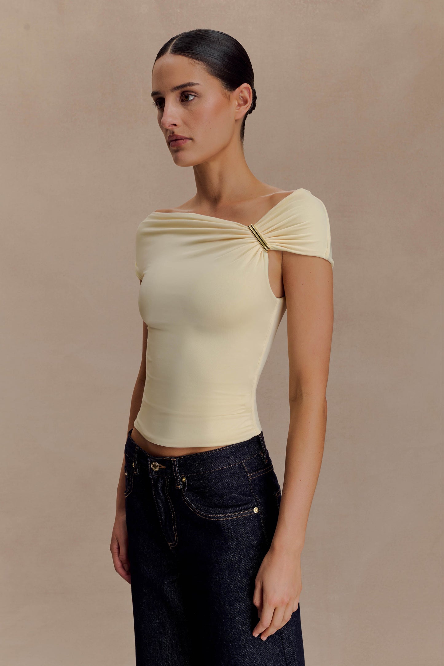 Kinsley Slinky Top With Hardware - Pale Lemon