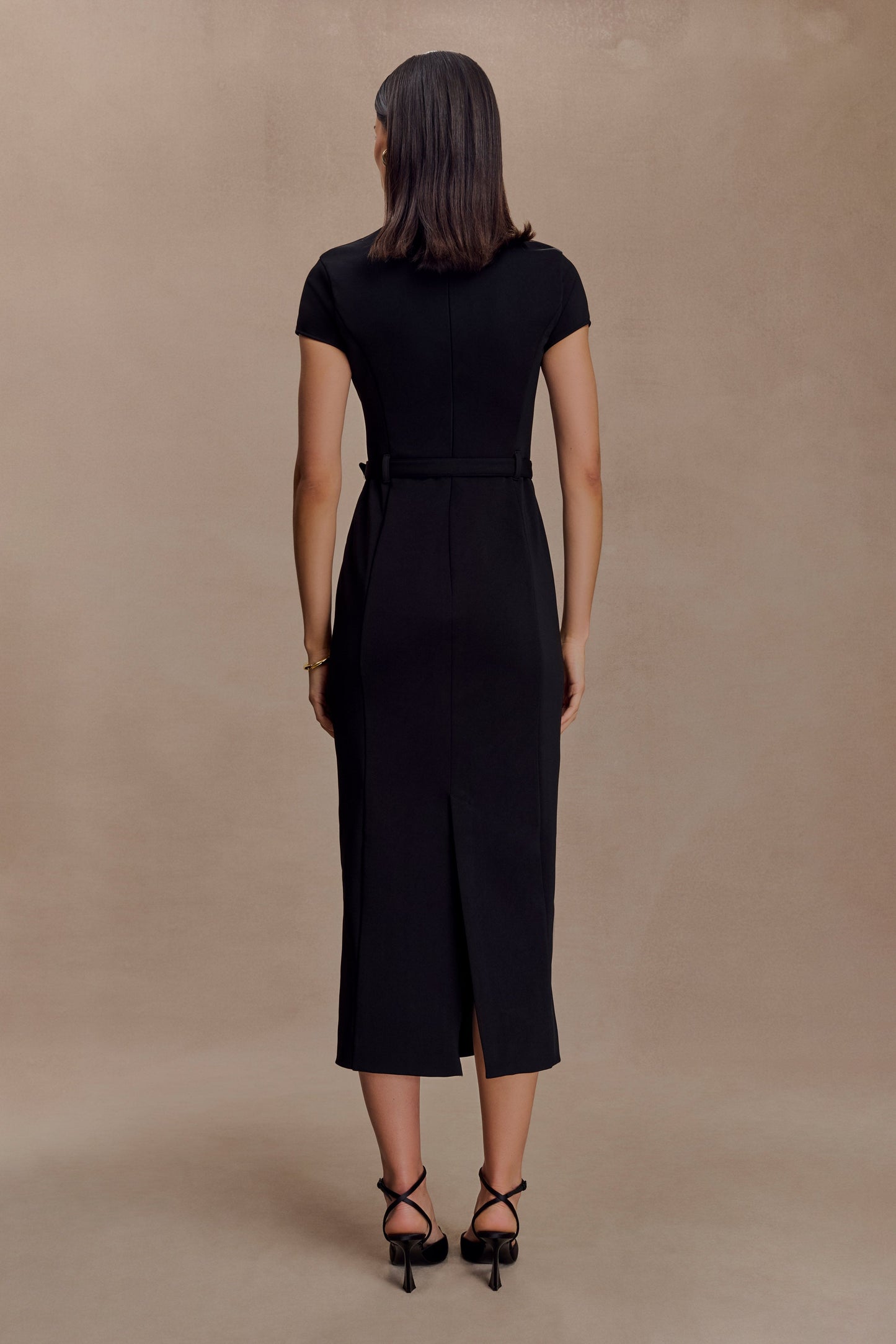 Arwyn Short Sleeve Crepe Midi Dress - Black