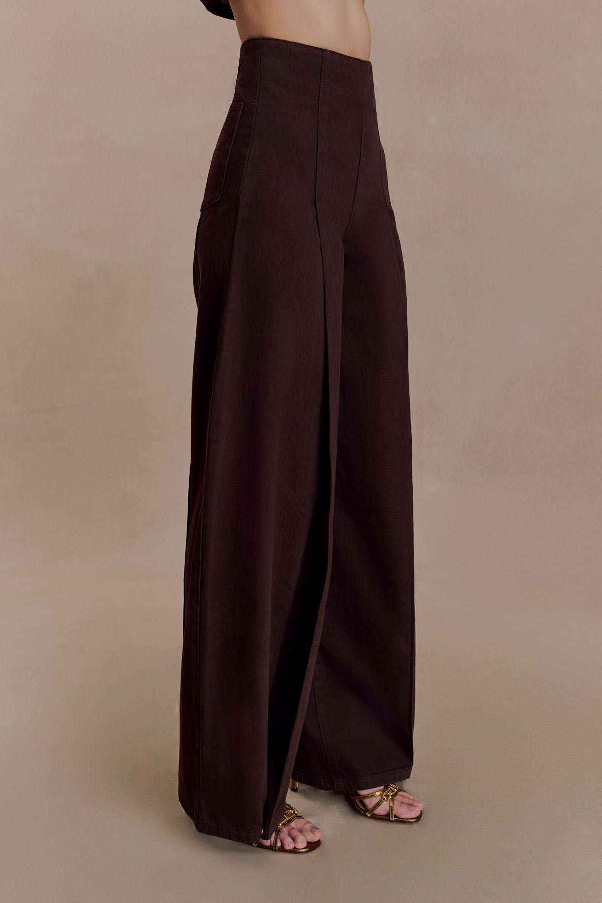 Beatrix High Rise Denim Jeans - Chocolate