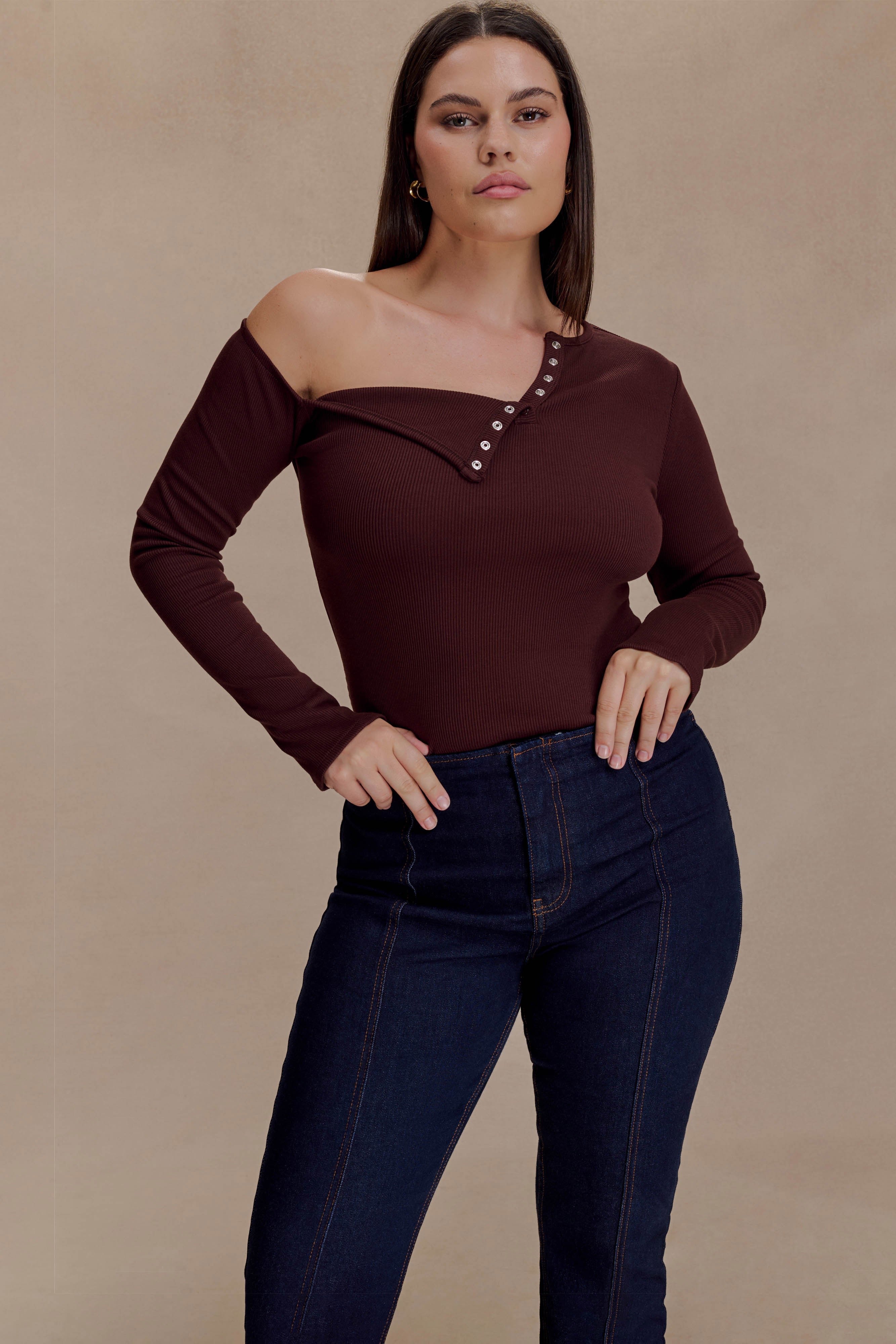 Maelle Off Shoulder Long Sleeve Top - Deep Chocolate | MESHKI US