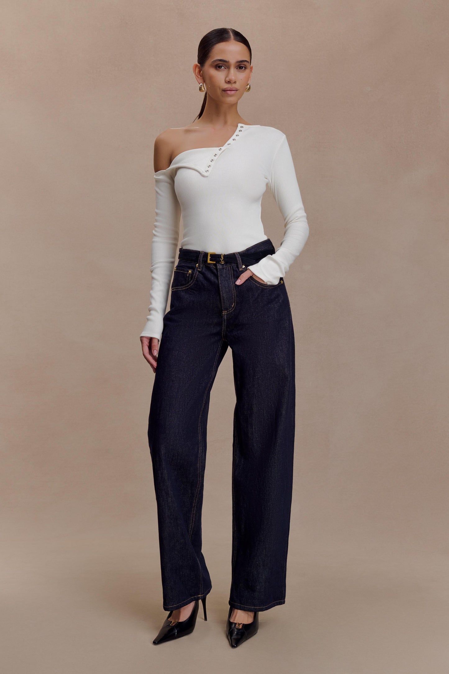 Maelle Off Shoulder Long Sleeve Top - Ivory