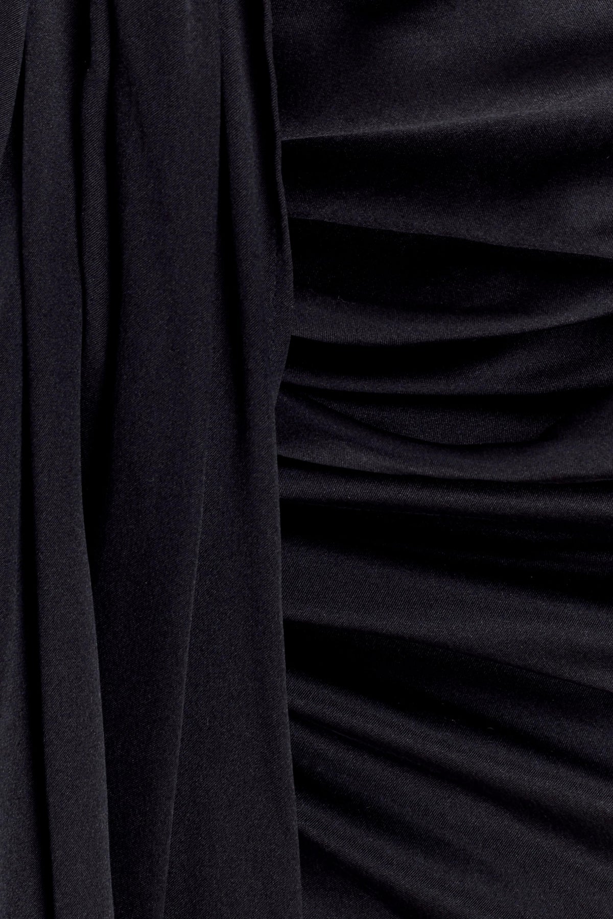 Zendaya Silk Midi Skirt - Black