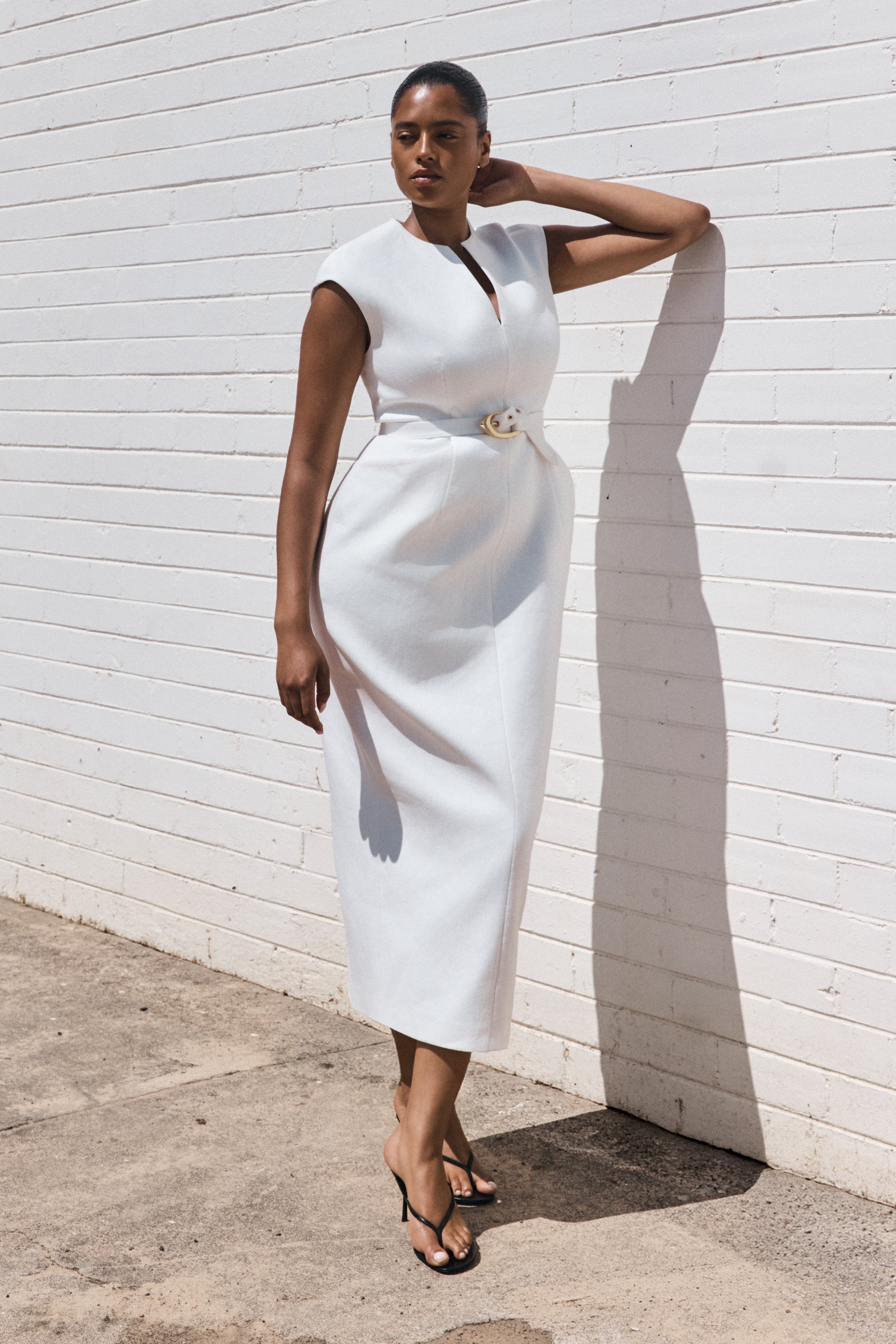 Livia V Neck Linen Maxi Dress / White | MESHKI