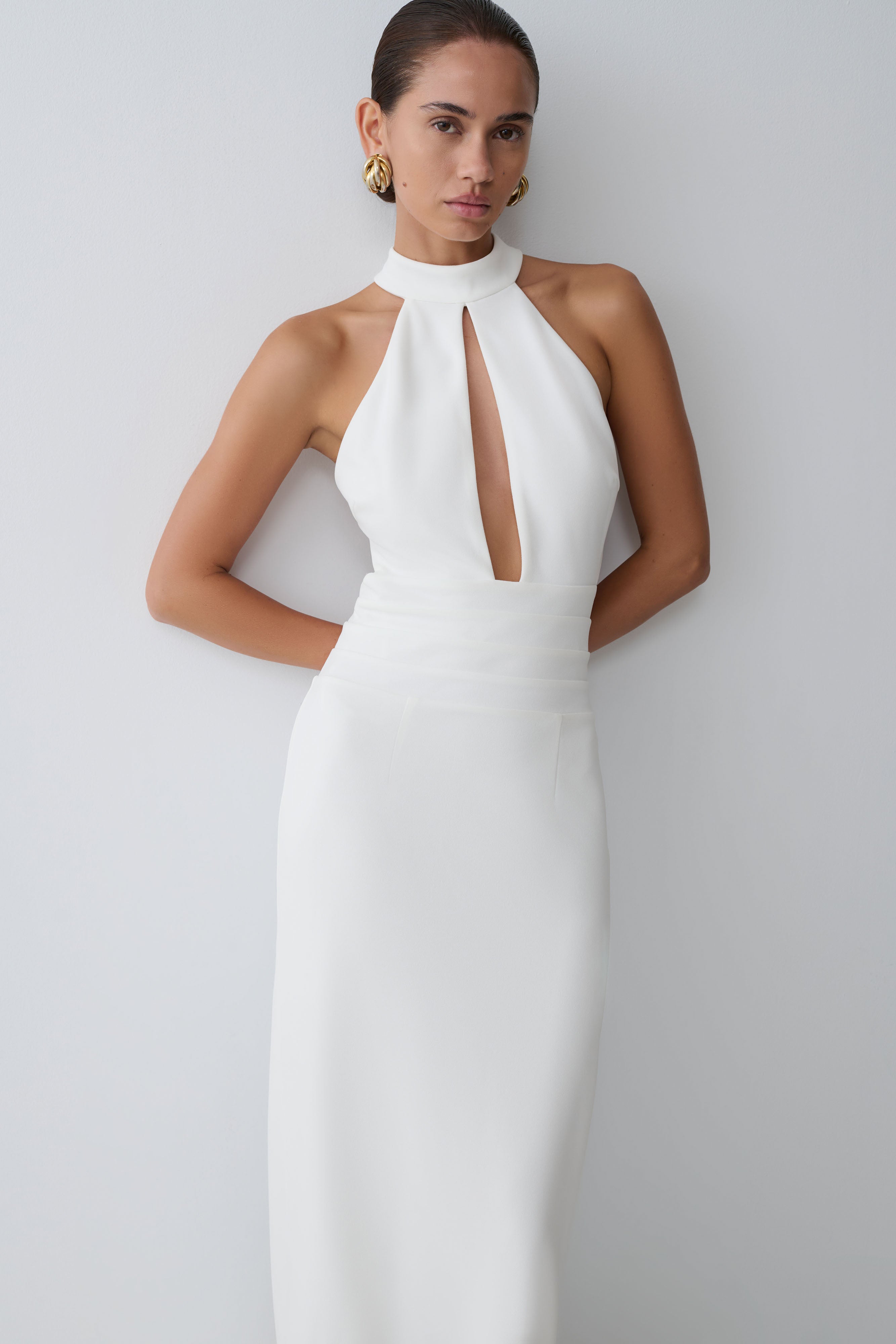 Elan Stretch Crepe Maxi Dress / White | MESHKI
