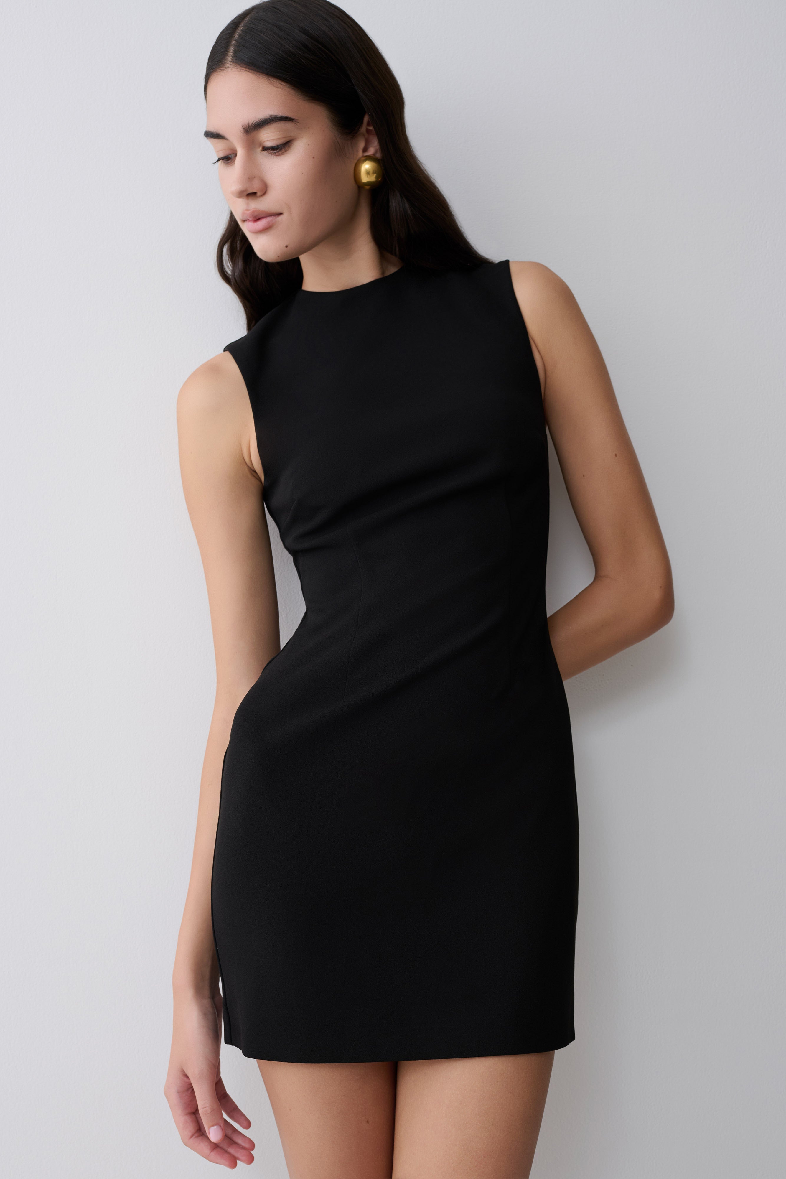 Fion Sleeveless Stretch Crepe Mini Dress / Black | MESHKI