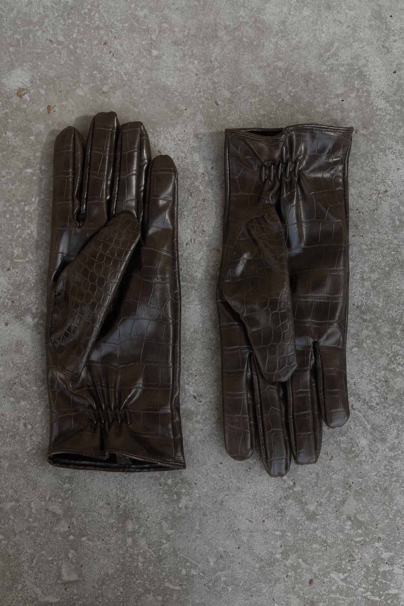 Atlas Faux Leather Crocodile Gloves - Chocolate | MESHKI US