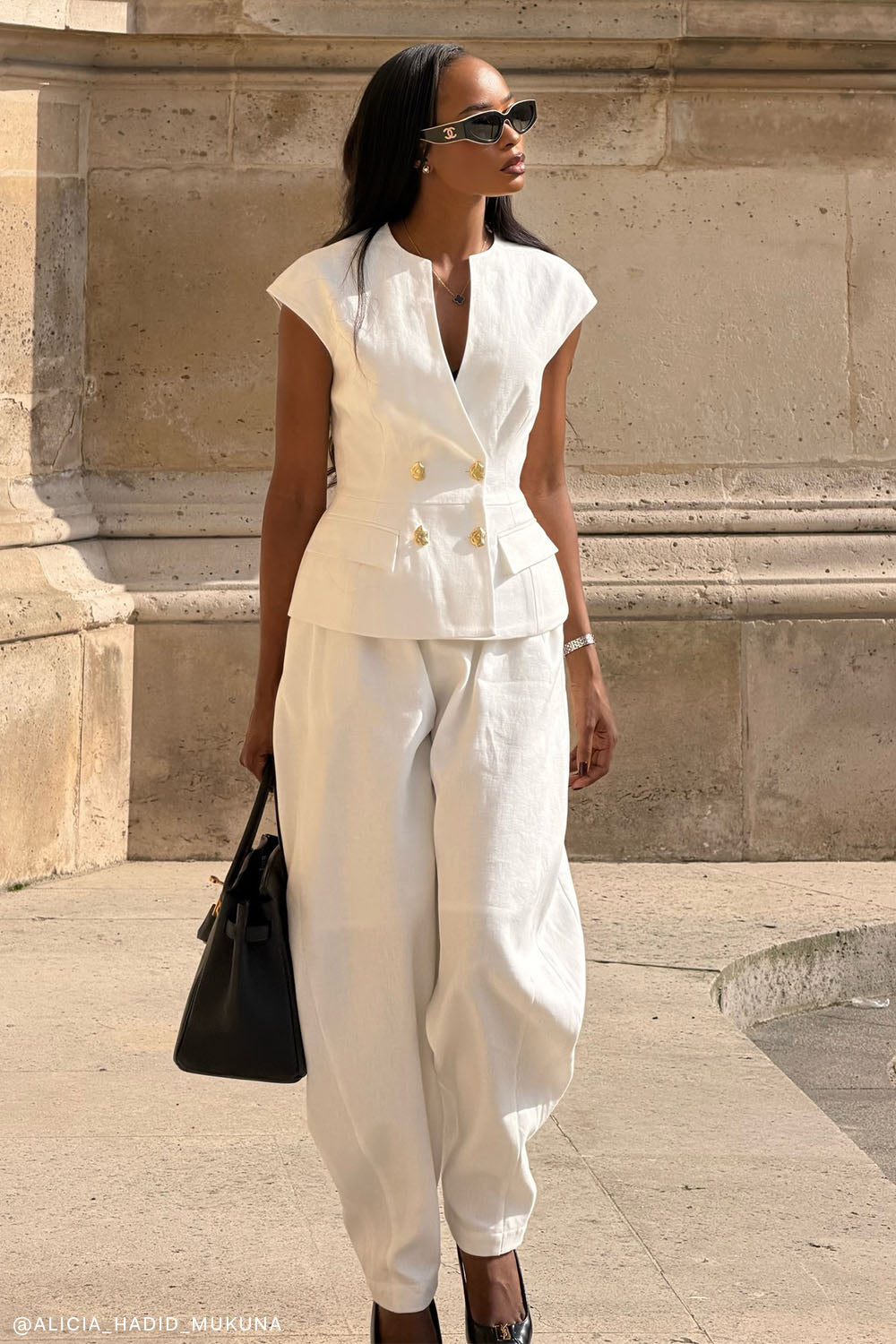 Oriana Linen Button Vest - White | MESHKI US
