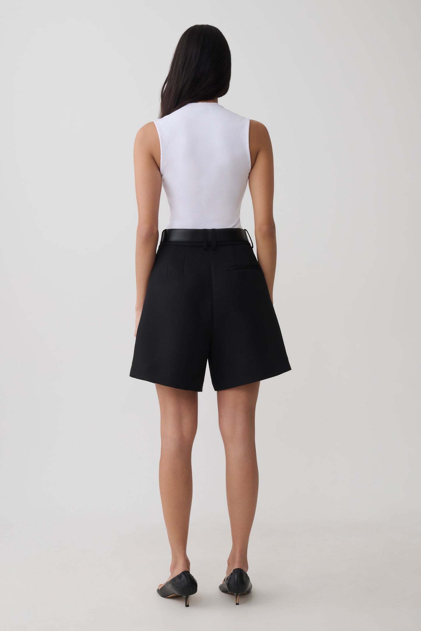 Myrtle Ribbed Sleeveless Lapel Top - White