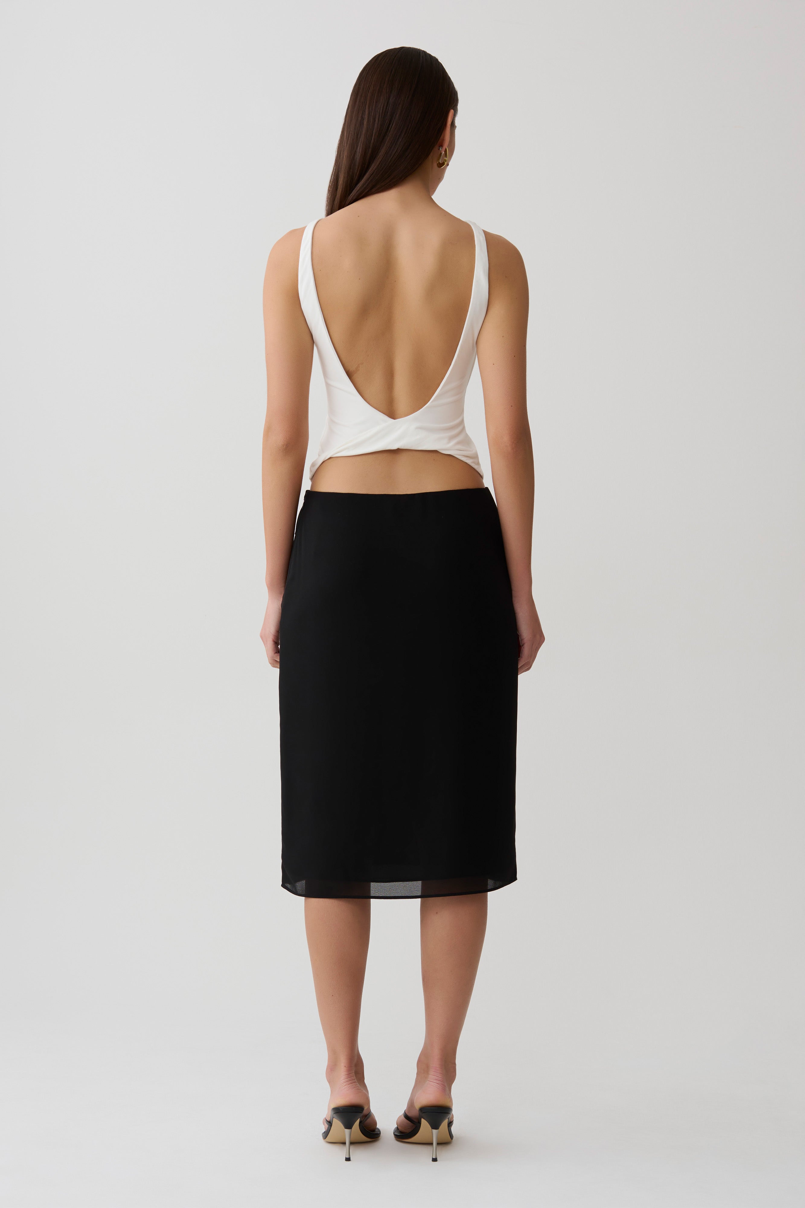 Yura Backless Twist Top - White | MESHKI US