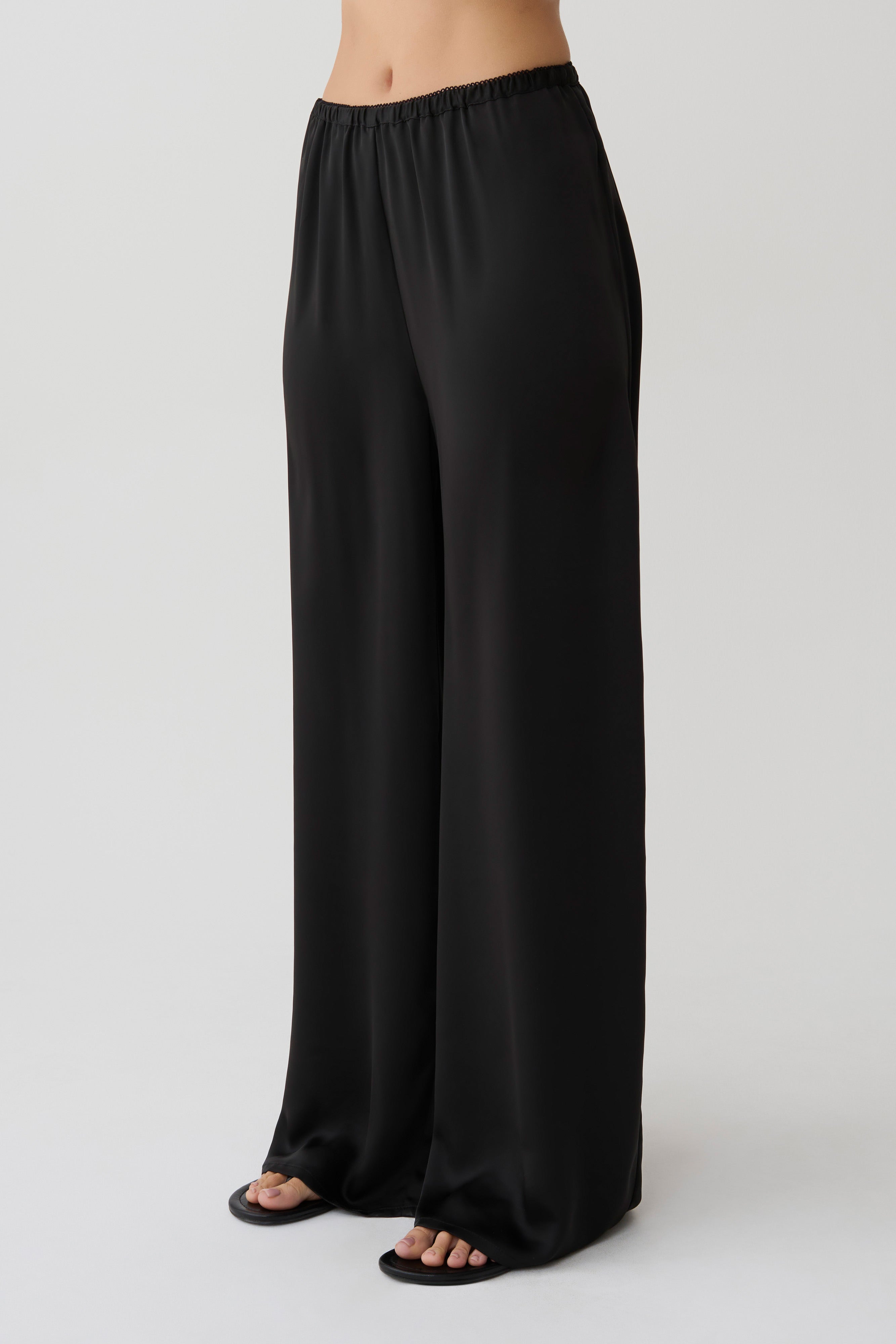 Alysa Satin Straight Pants - Black | MESHKI US
