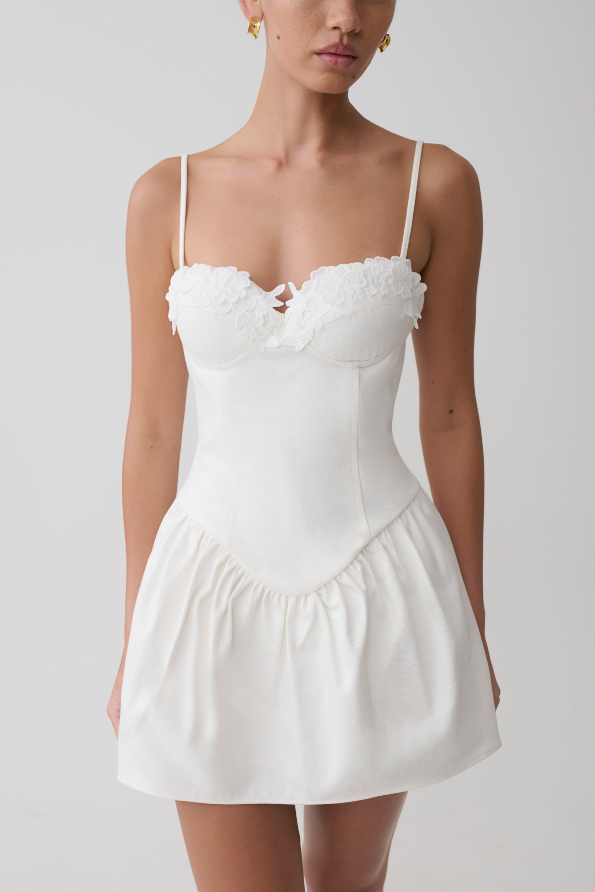 Emary Applique Denim Bustier Mini Dress / White | MESHKI