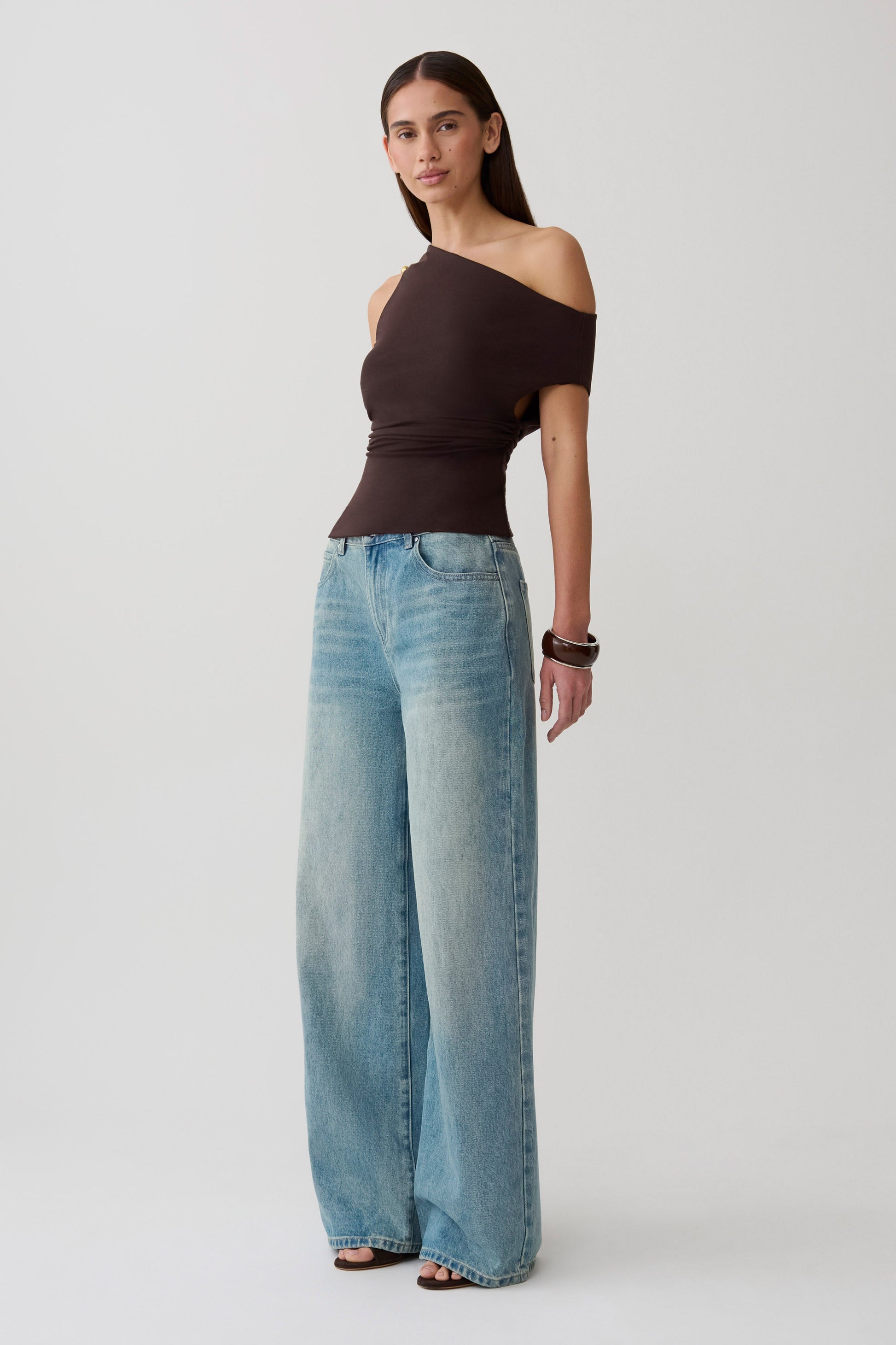 Yuna Short Sleeve Draped Hardware Top - Chocolate #7