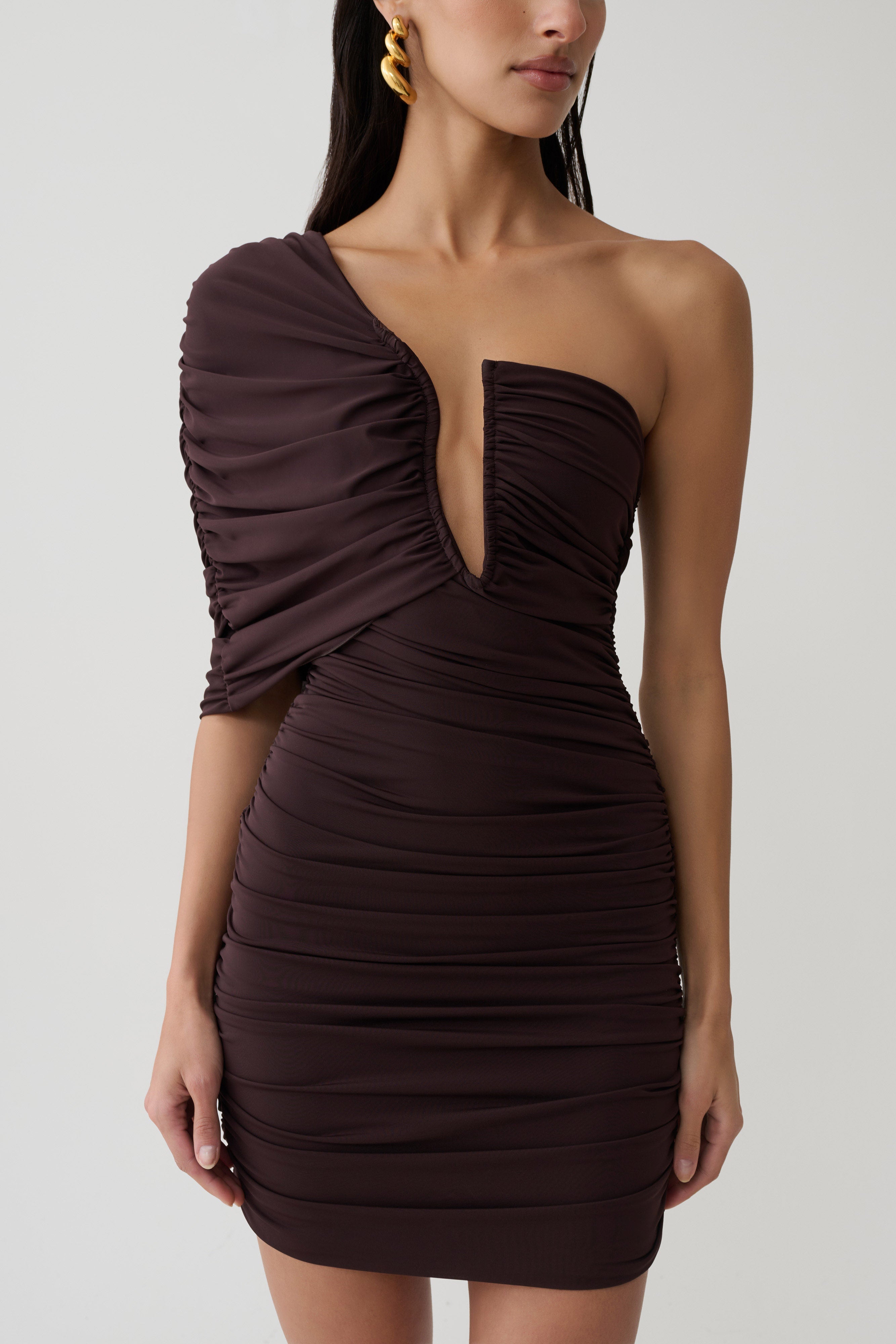 Kaiydo Gathered Centre Wire Mini Dress - Chocolate | MESHKI US