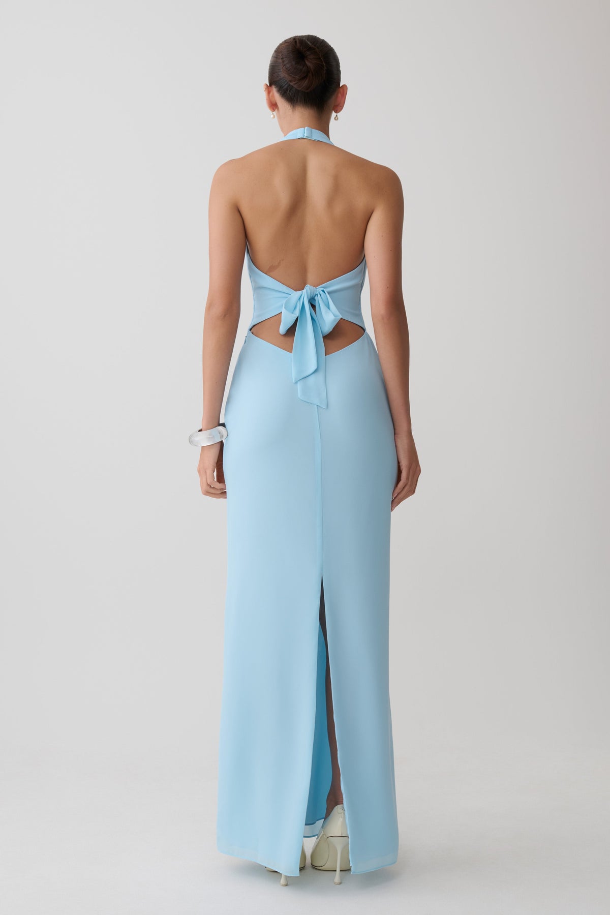 Valentina Chiffon Halter Maxi Dress / Pale Blue | MESHKI