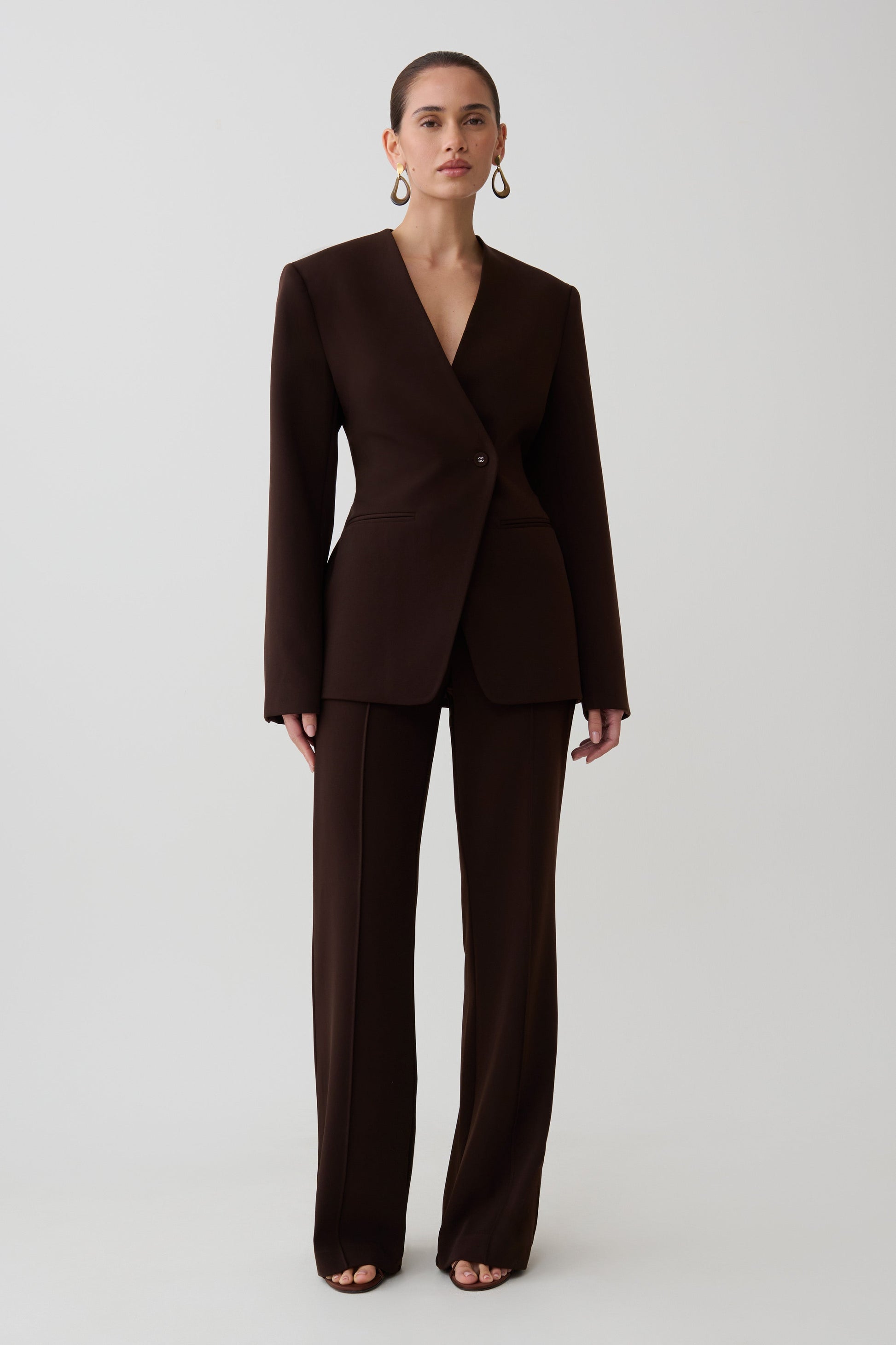 Darcie Fit And Flare Suiting Pants / Dark Chocolate | MESHKI