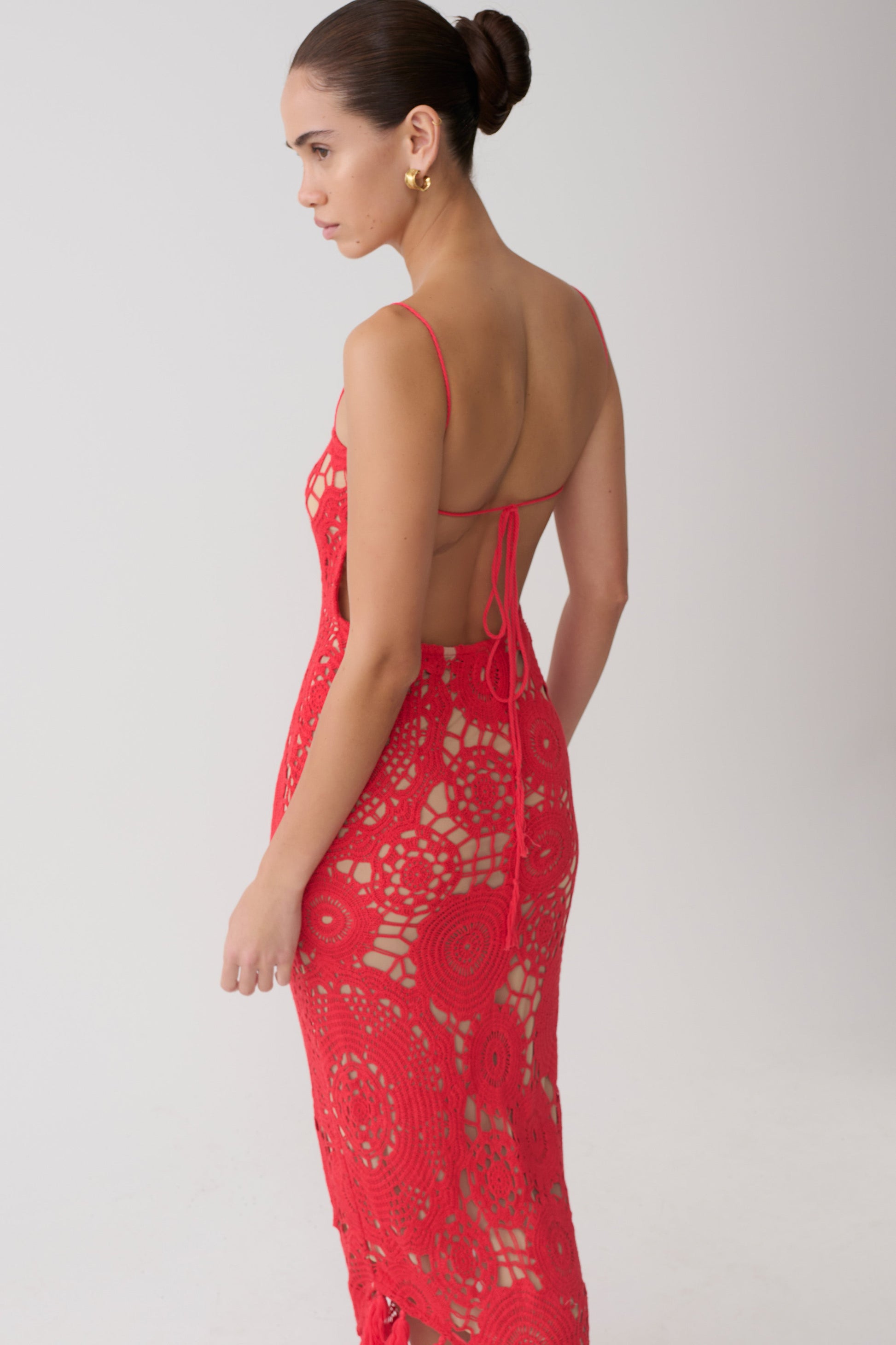 Delta Crochet Halter Midi Dress / Red | MESHKI
