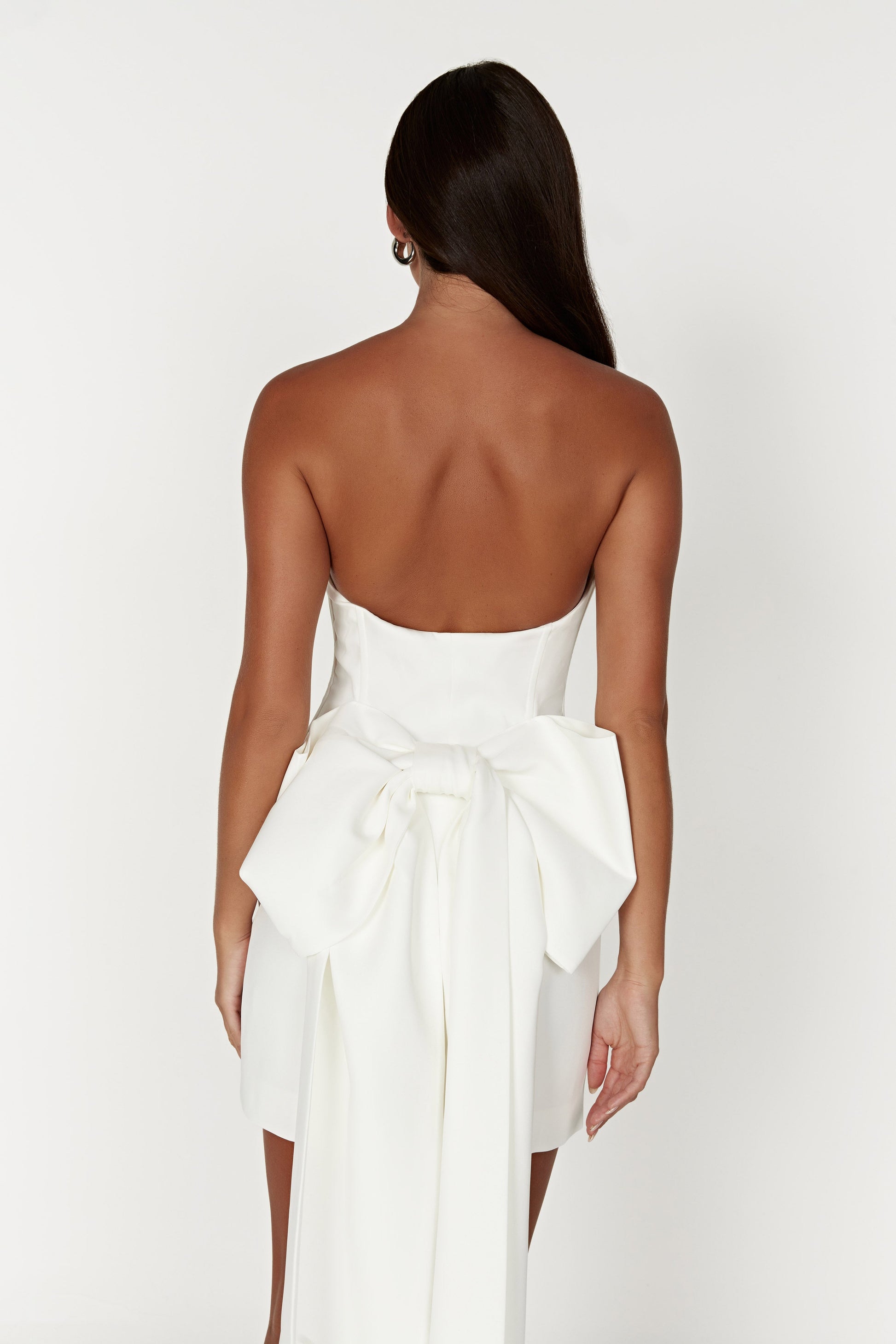 Meredith Strapless Bow Mini Dress - White | MESHKI US Meredith Strapless Bow Mini Dress - White | MESHKI US