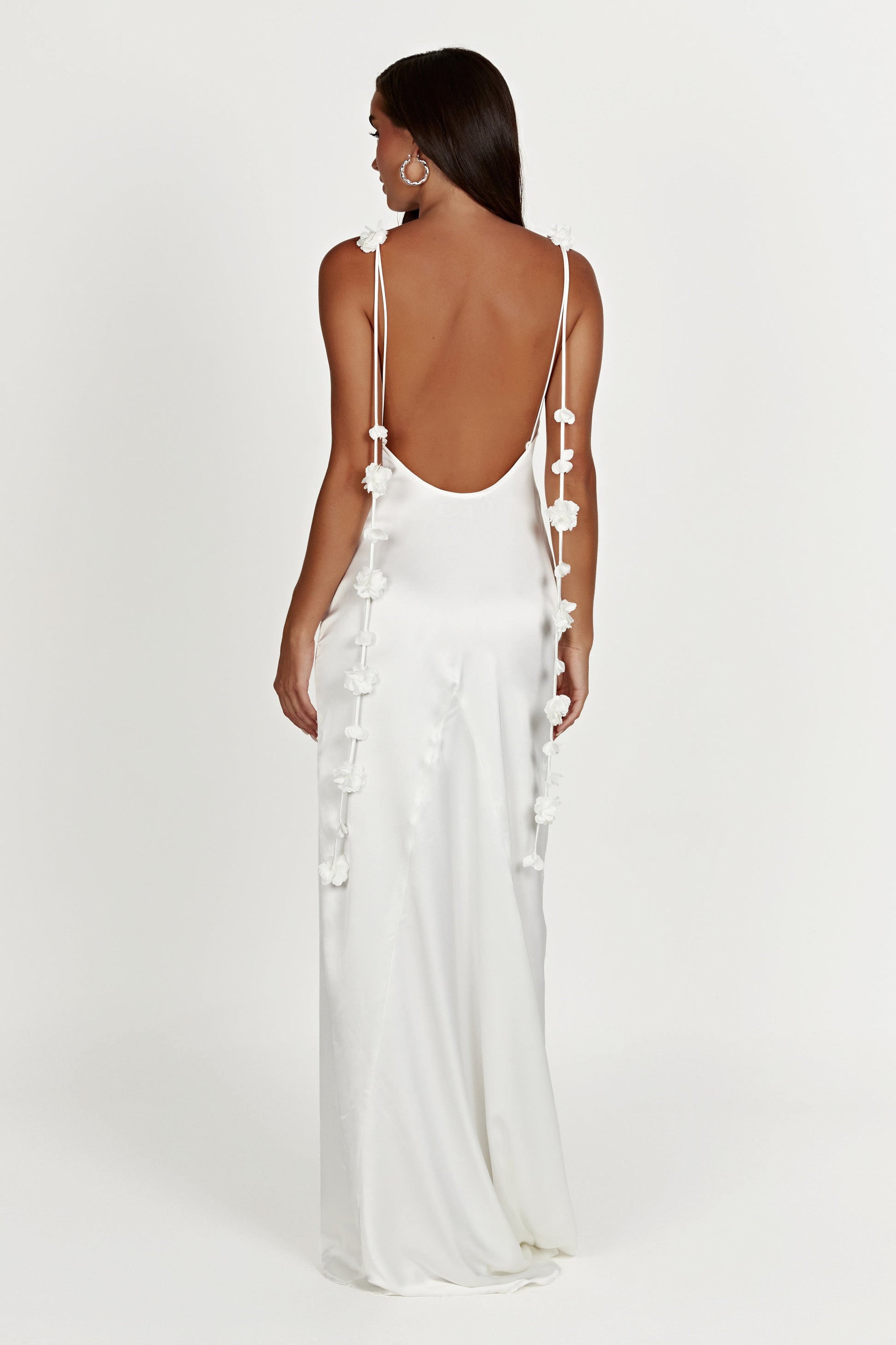 Elenora Rose Gown - White | MESHKI US Elenora Rose Gown - White | MESHKI US