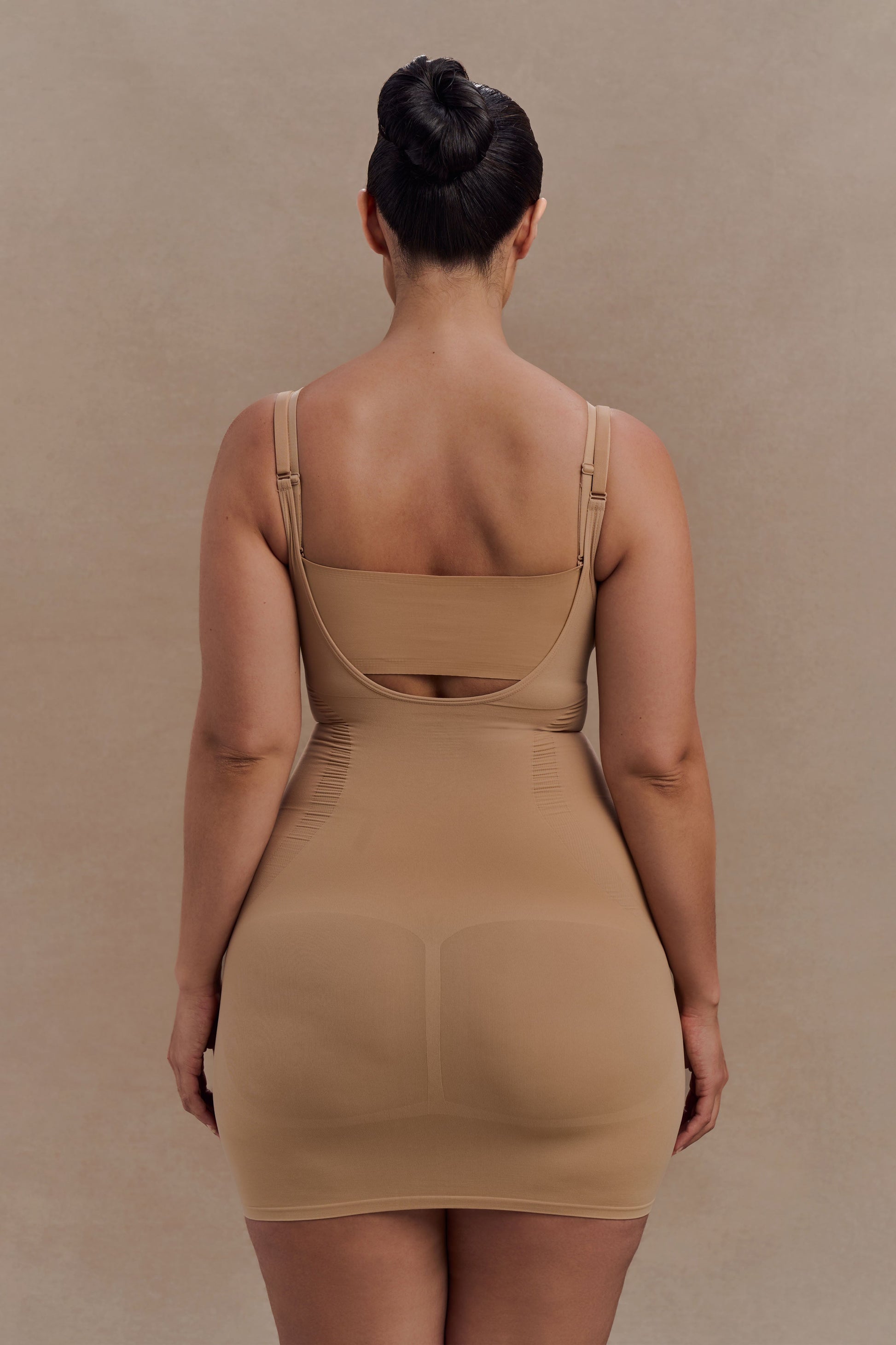 Jocelyn Backless Shapewear Mini Dress / Beige | MESHKI