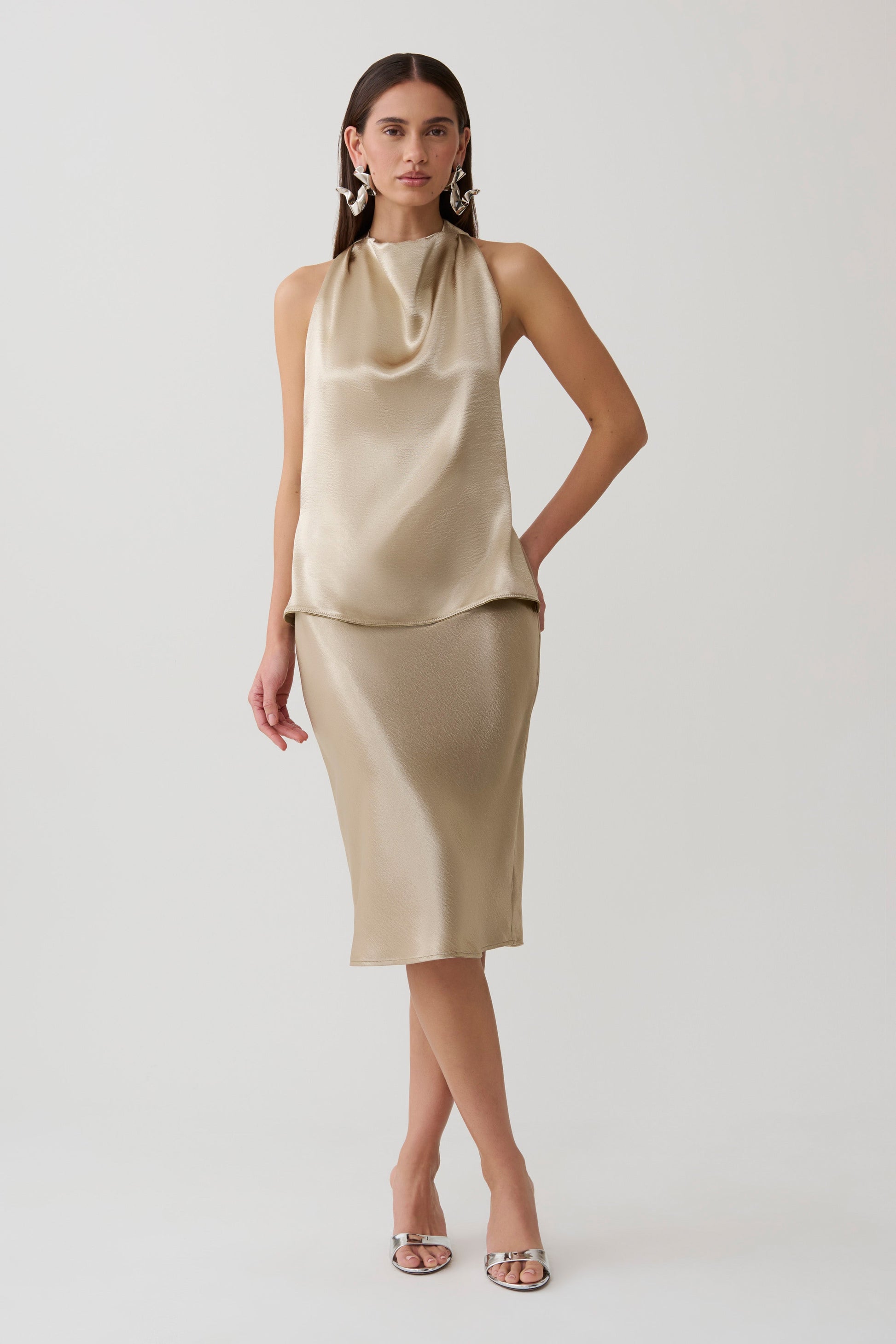 Cleo Satin Halter Top / Gold | MESHKI