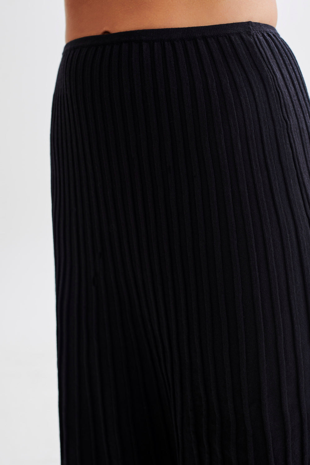 Jolene Contrast Rib Knit Midi Skirt - Black