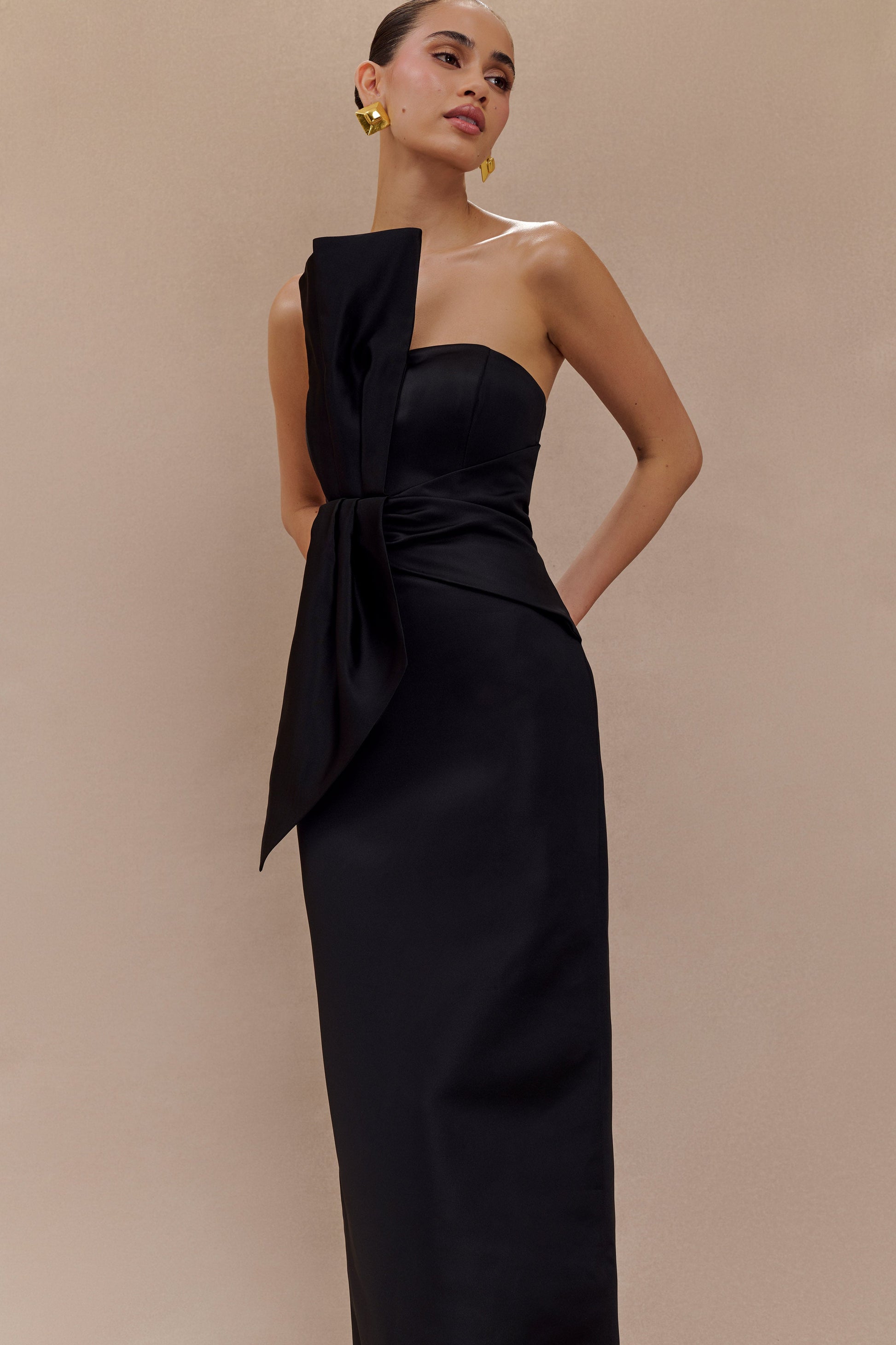 Cyrill Strapless Satin Structured Maxi Dress - Black | MESHKI US Cyrill Strapless Satin Structured Maxi Dress - Black | MESHKI US