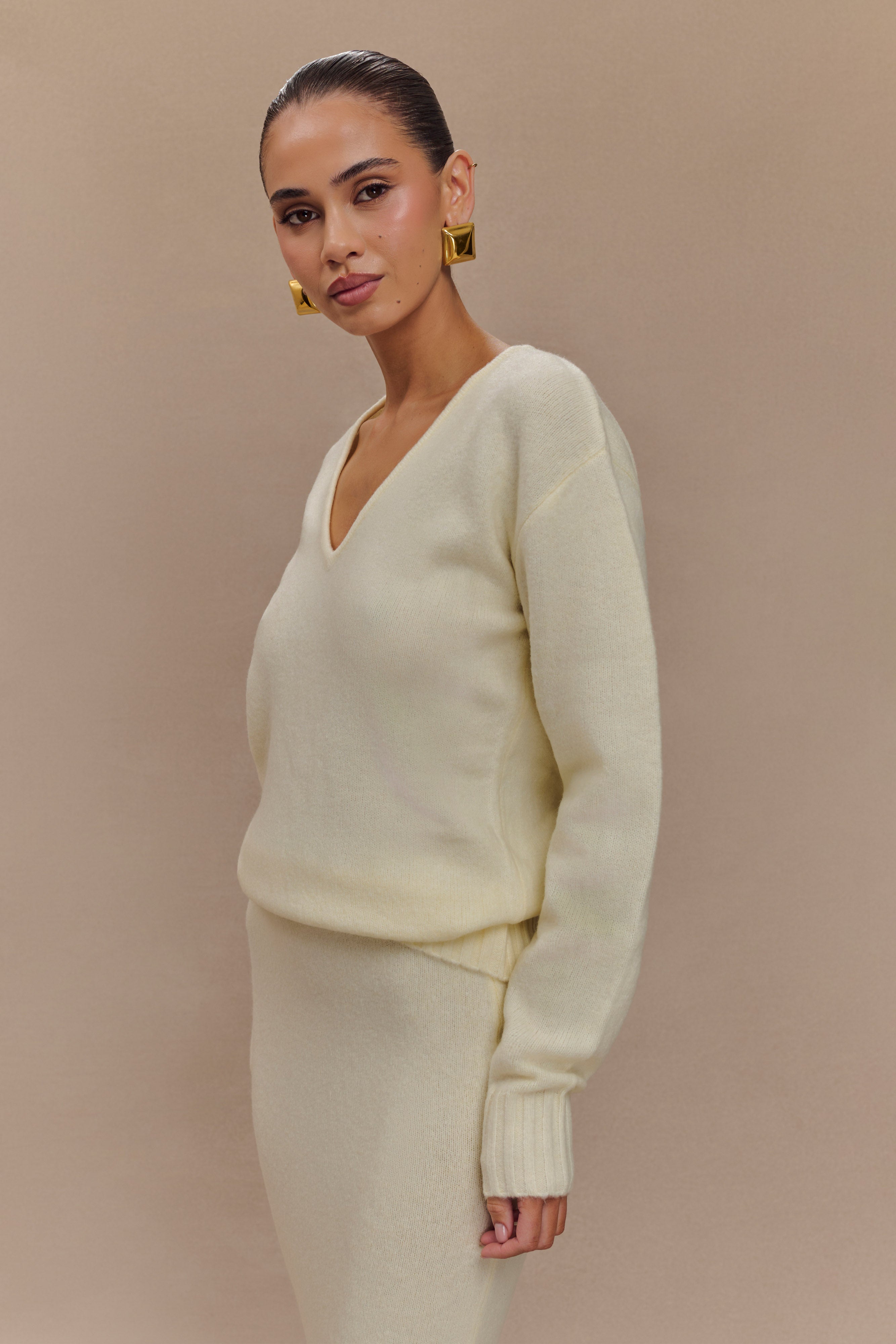 Ella V Neck Knit Jumper With Scarf - Ivory Marle | MESHKI US