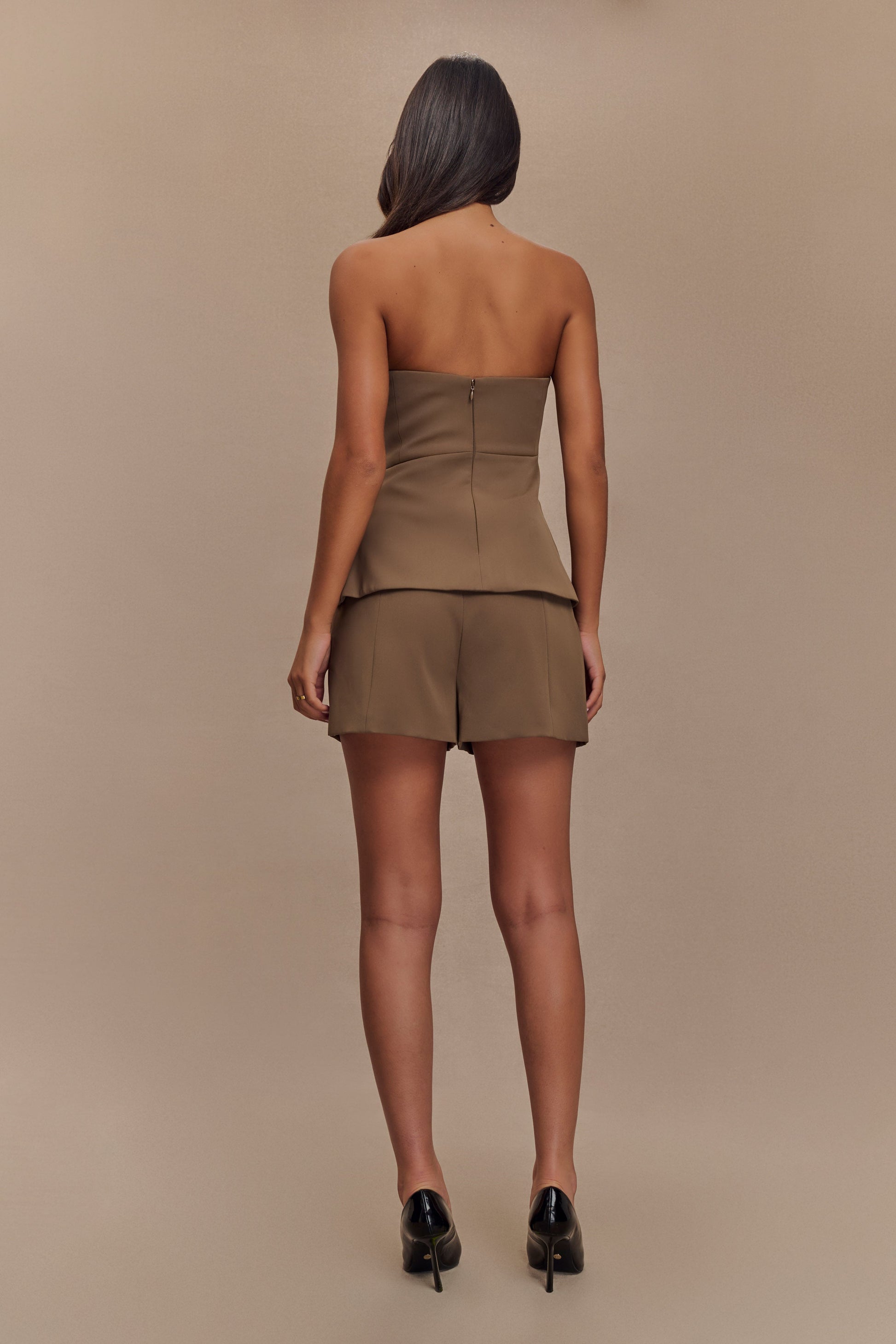 Korrie Suiting Short / Cacao Brown | MESHKI | XXL Korrie Suiting Short / Cacao Brown | MESHKI | XXL