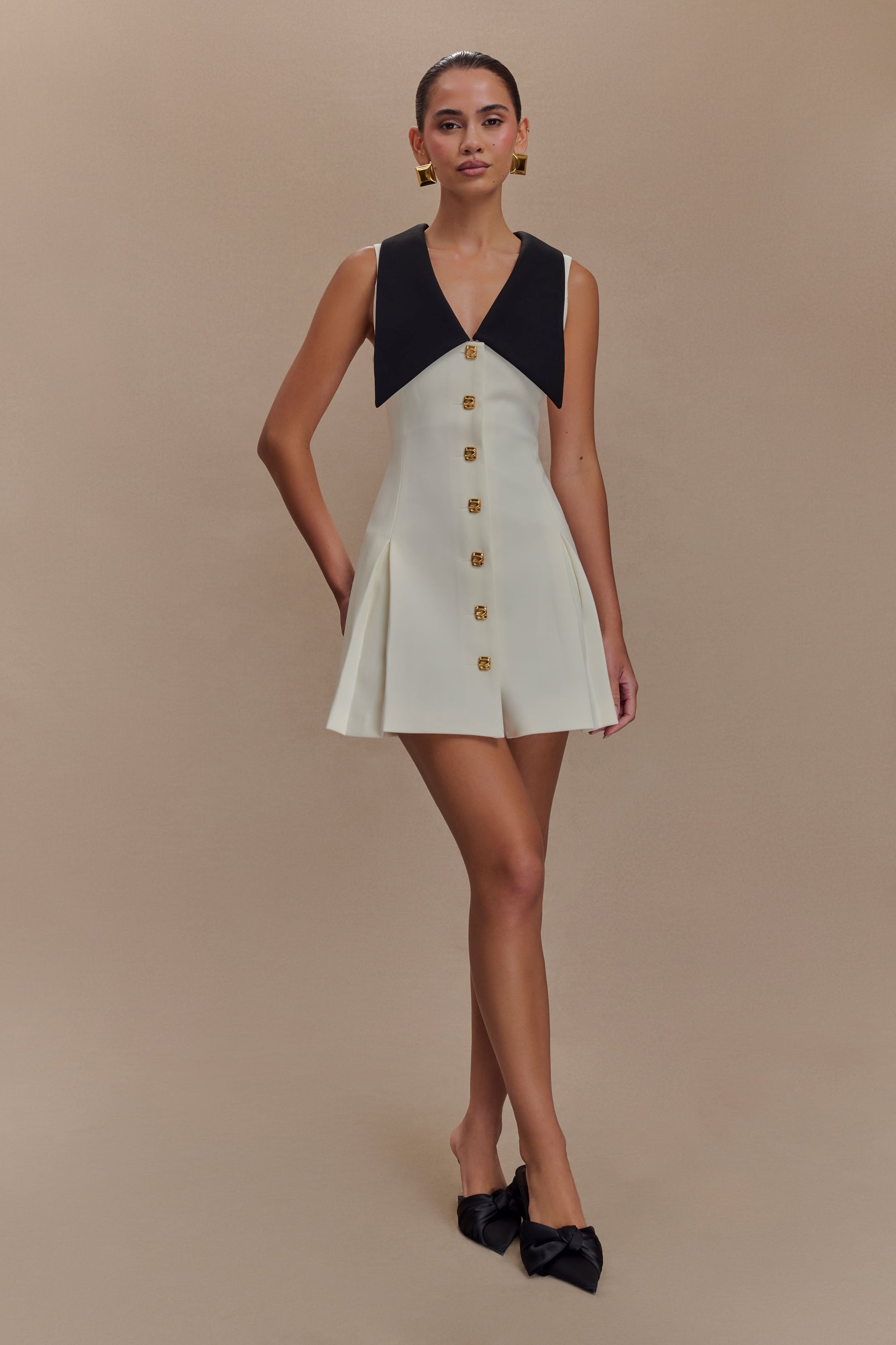 Oli Sleeveless Contrast Mini Dress / Ivory/Black | MESHKI | XS Oli Sleeveless Contrast Mini Dress / Ivory/Black | MESHKI | XS