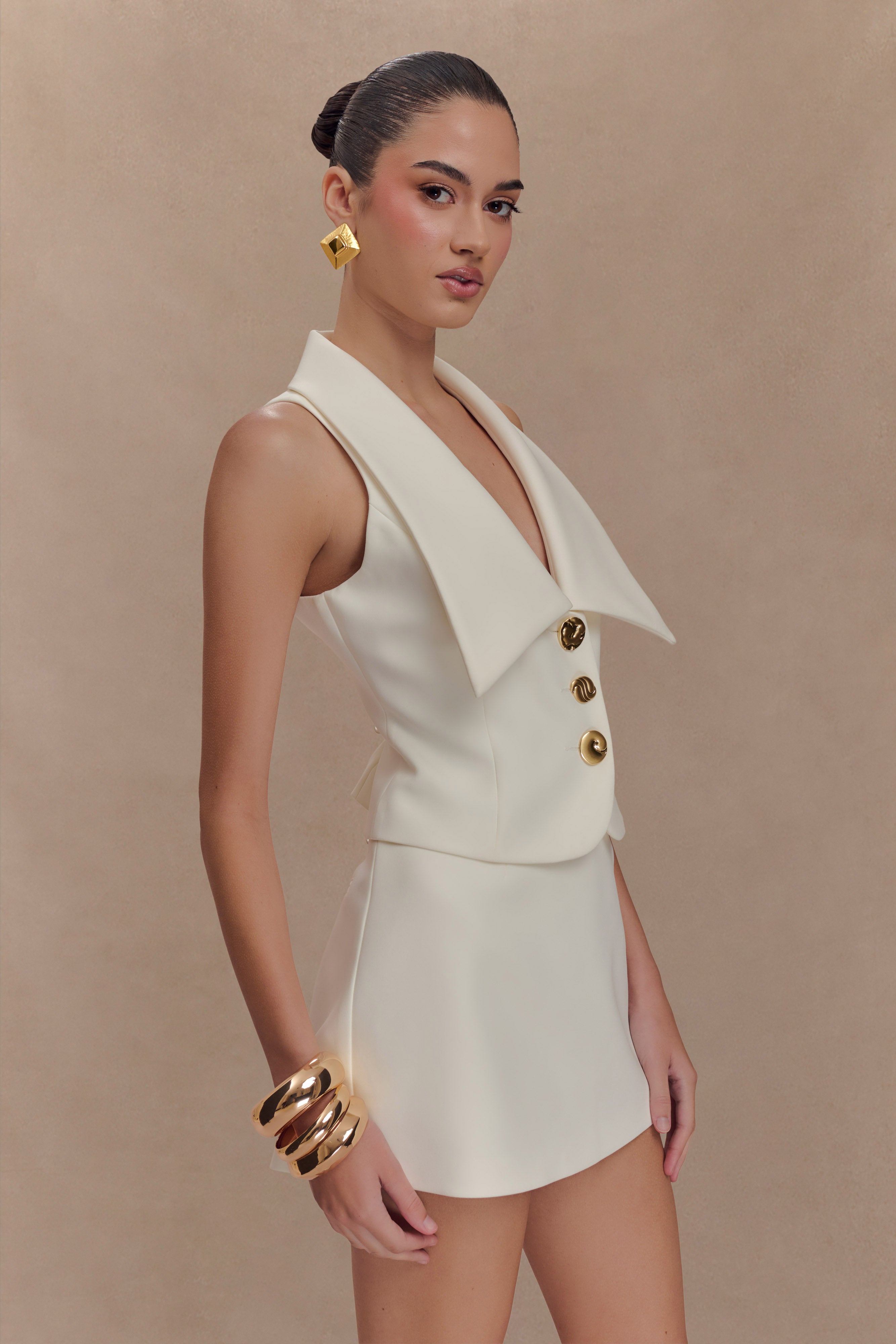 Alix Mixed Button Vest - Ivory | MESHKI US