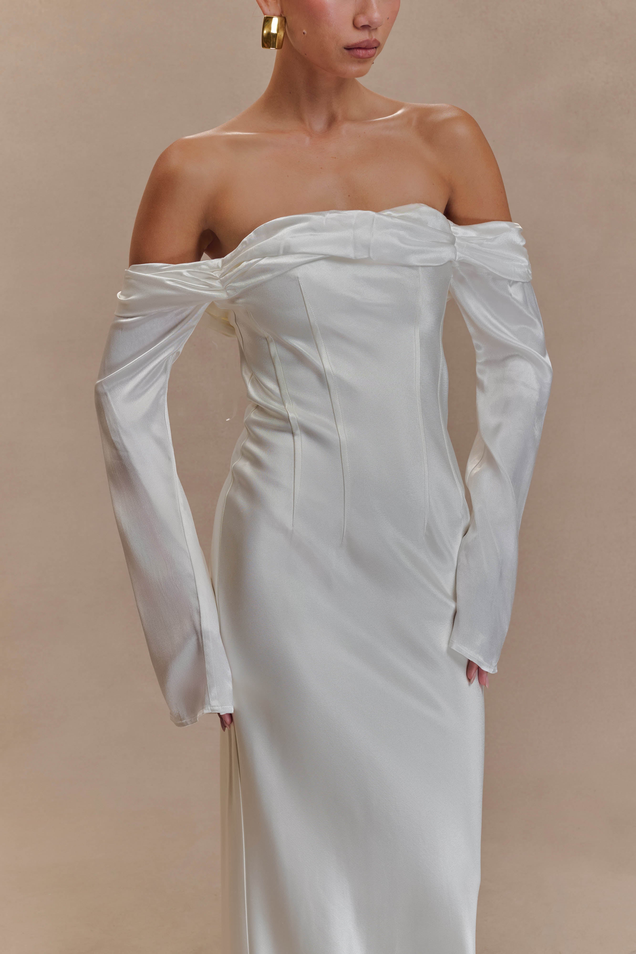 Giselle Off Shoulder Cowl Neck Maxi Dress - White | MESHKI US