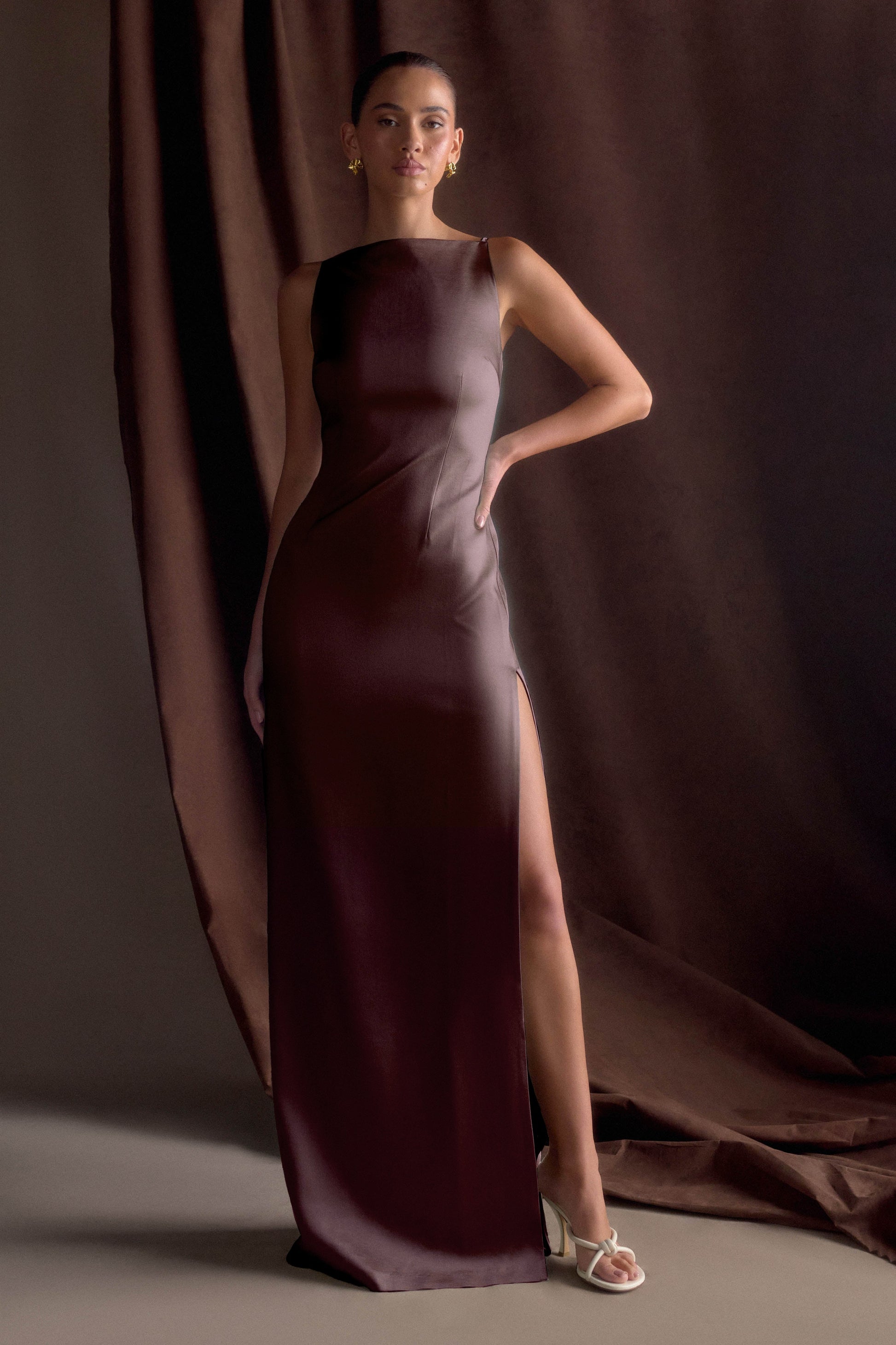 Violet Sleeveless Satin Maxi Dress / Dark Chocolate | MESHKI
