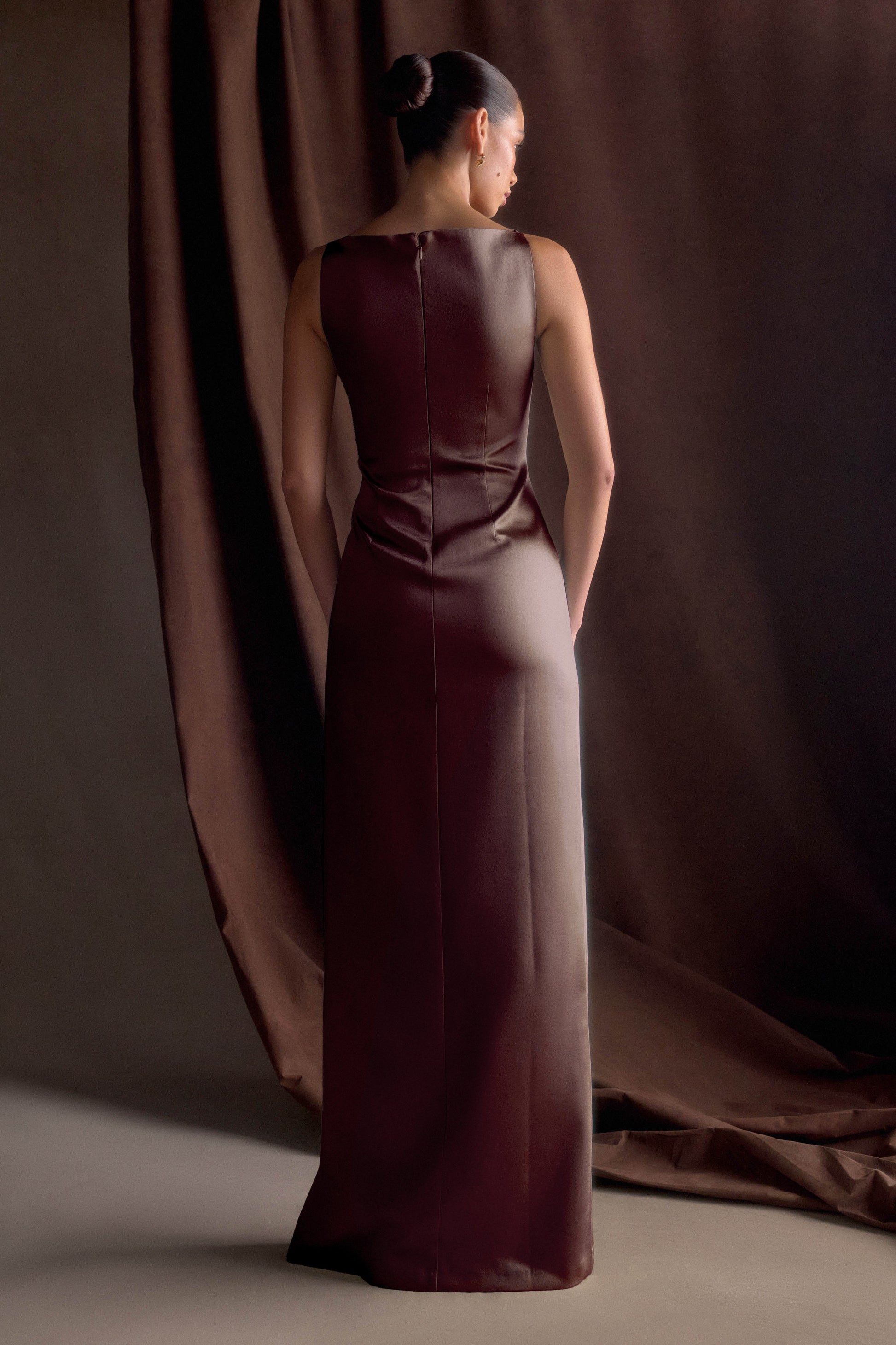 Violet Sleeveless Satin Maxi Dress / Dark Chocolate | MESHKI