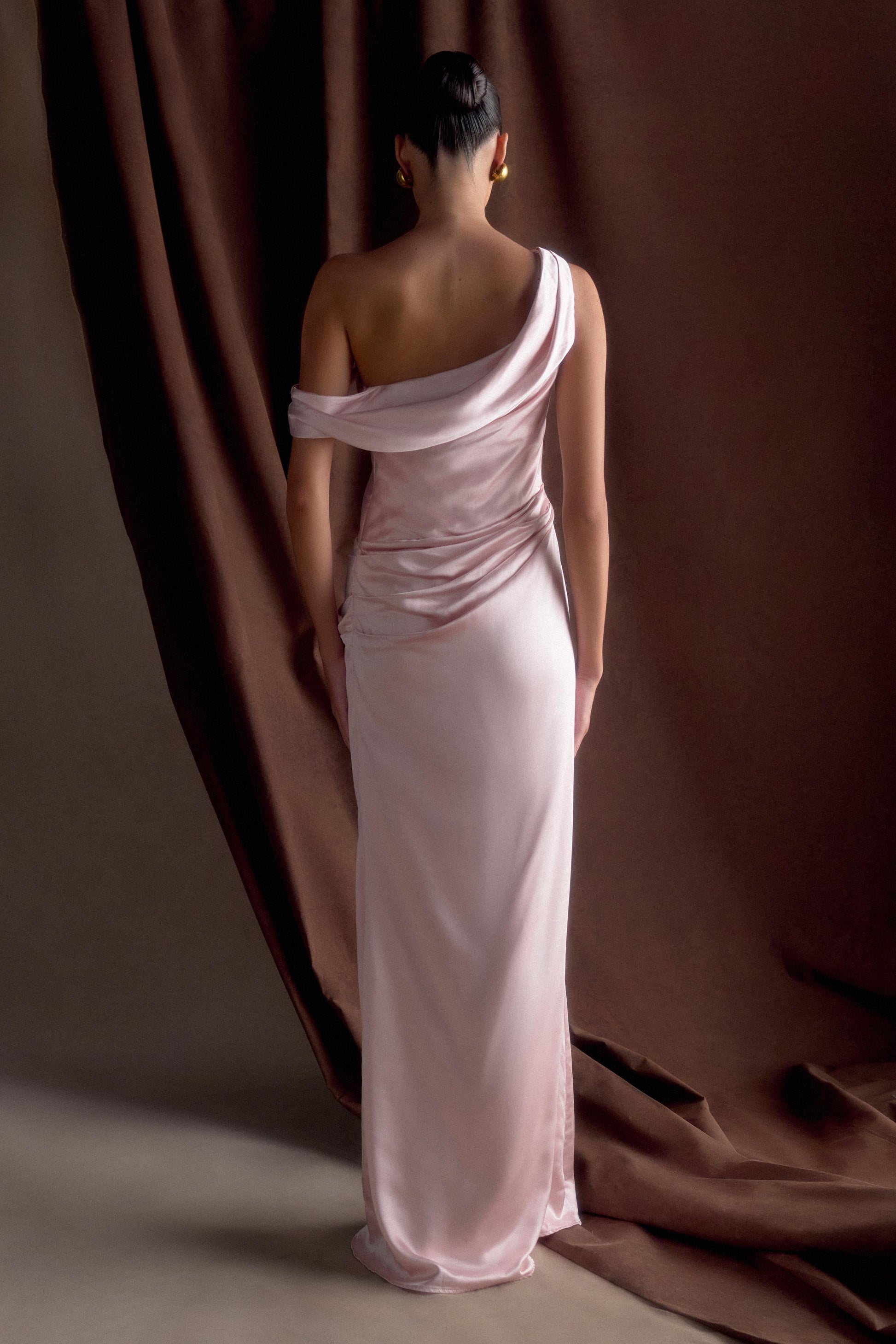 Dalia Off Shoulder Satin Maxi Dress / Soft Pink | MESHKI | XL Dalia Off Shoulder Satin Maxi Dress / Soft Pink | MESHKI | XL
