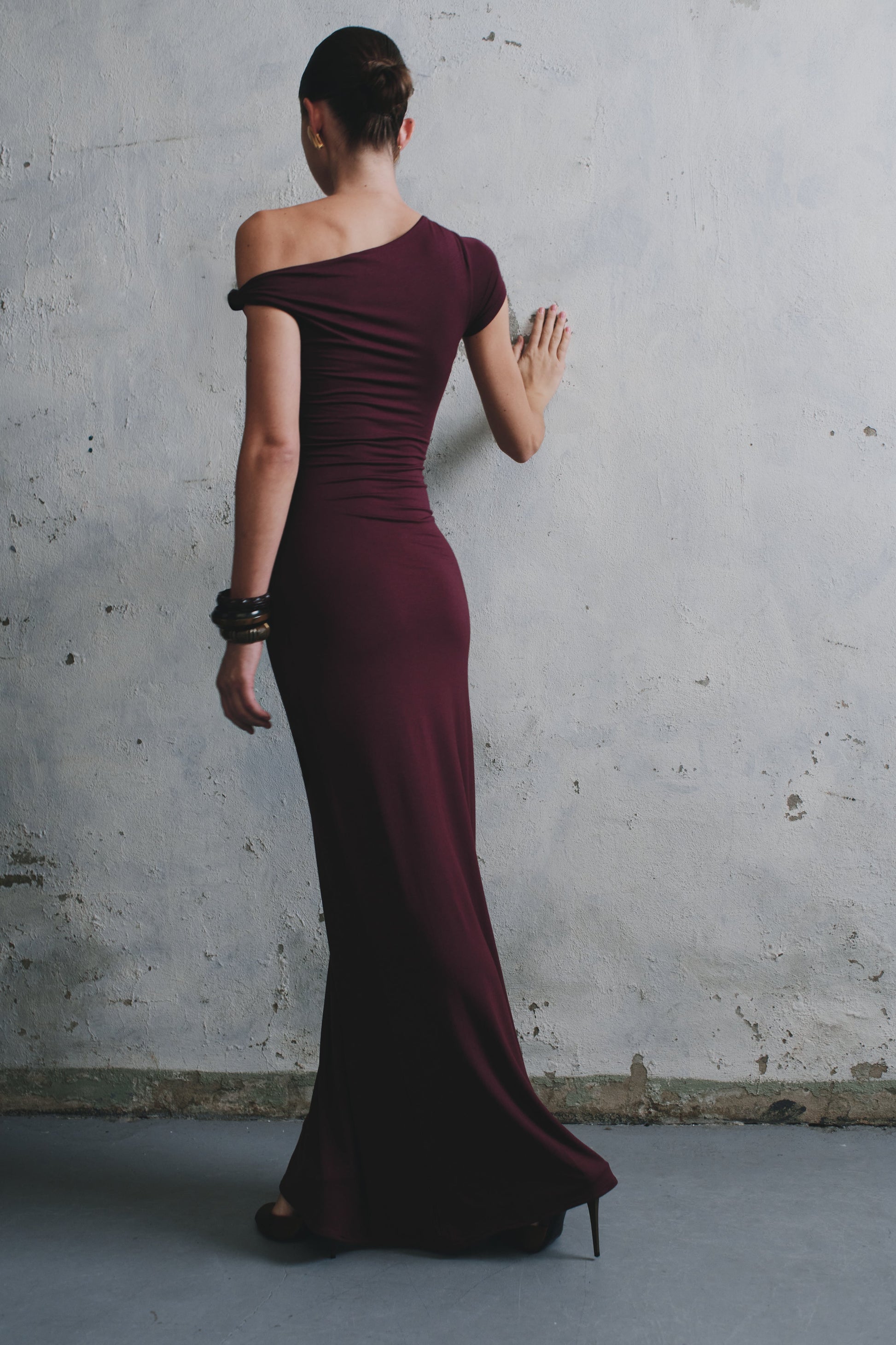Tamsin Short Sleeve Modal Maxi Dress / Mahogany | MESHKI | XS Tamsin Short Sleeve Modal Maxi Dress / Mahogany | MESHKI | XS