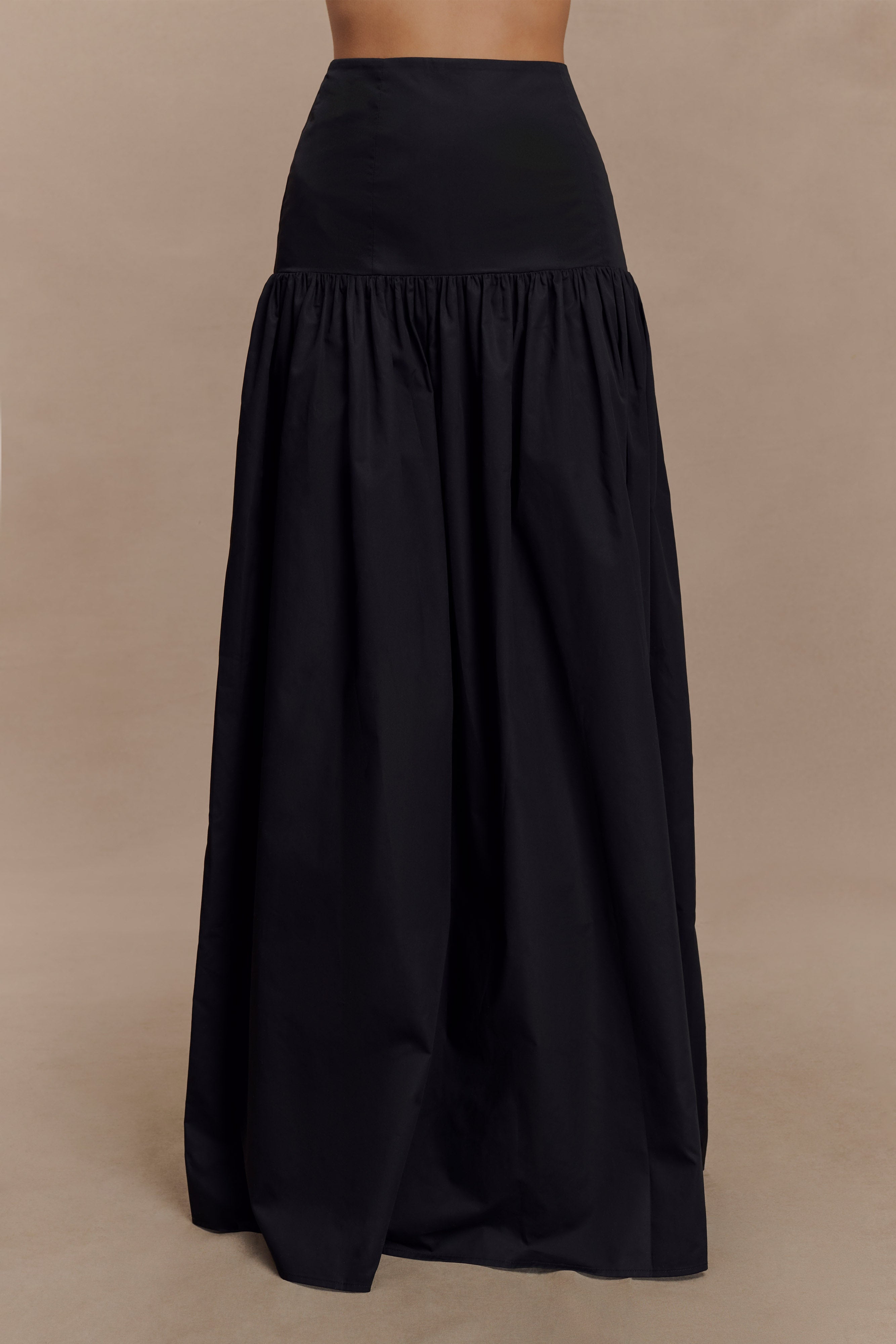 Autumn Maxi Skirt - Black | MESHKI US