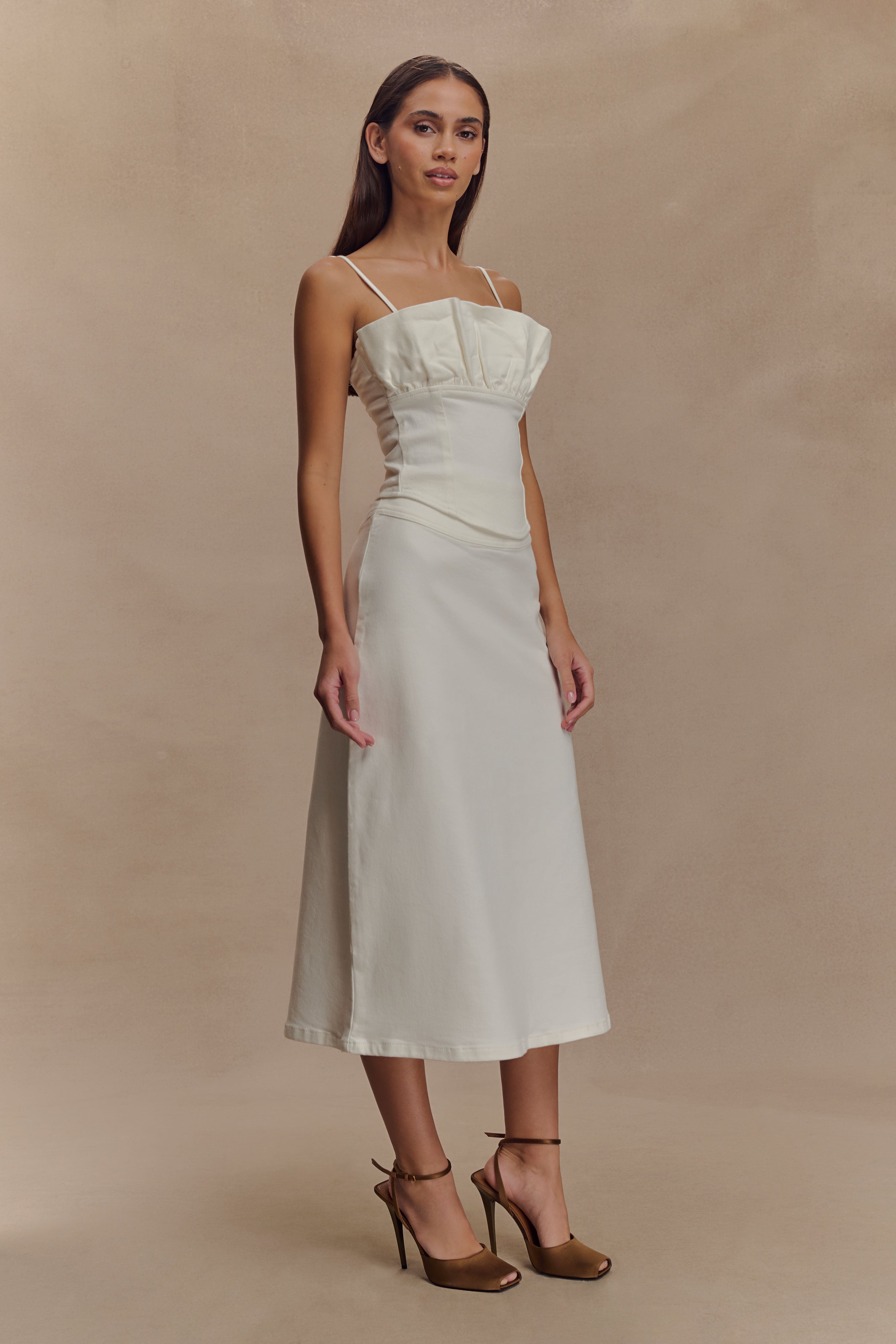 Varski Semi-Wide Leg Jeans - White