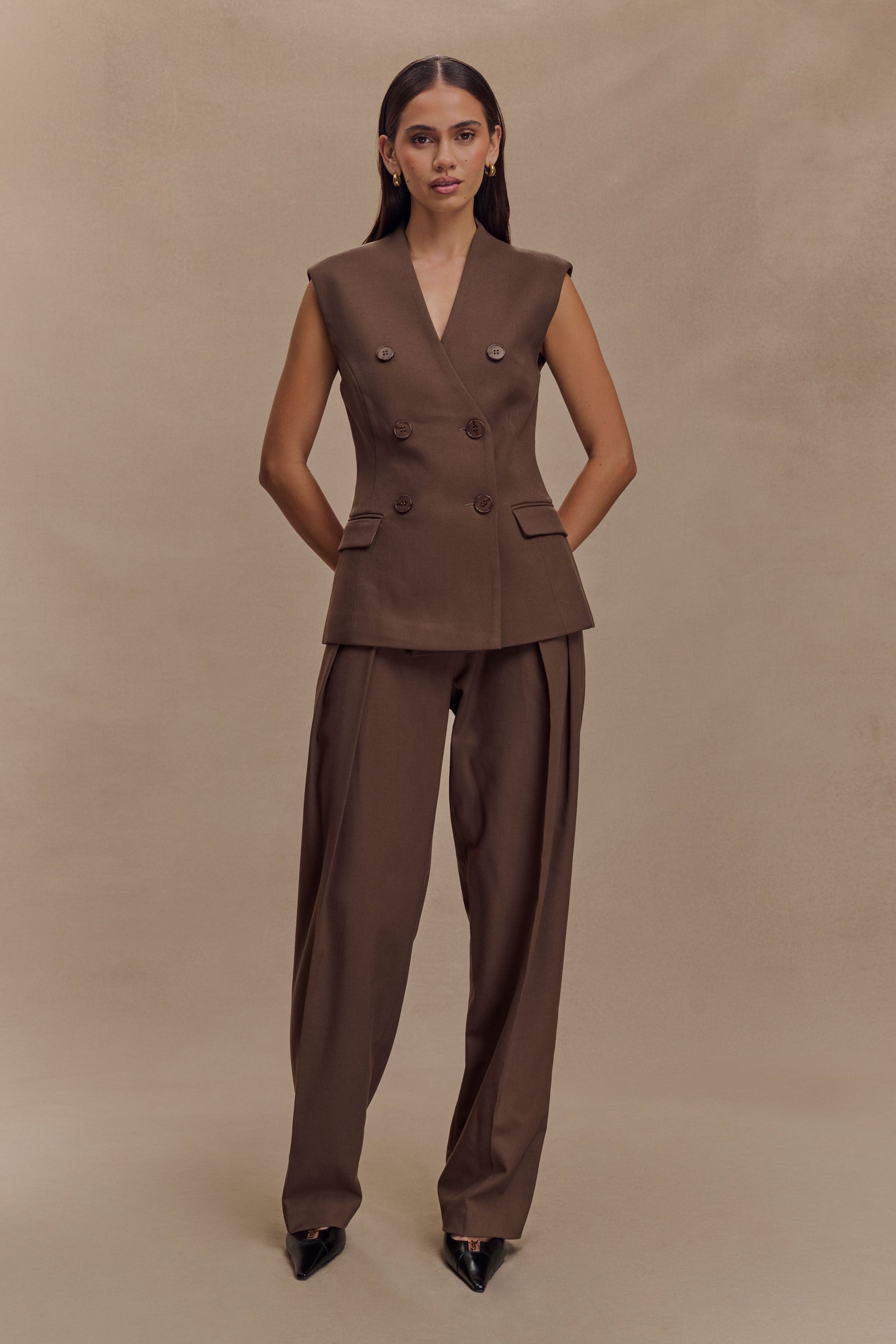 Penelope Pleated High Waisted Pants / Chocolate | MESHKI