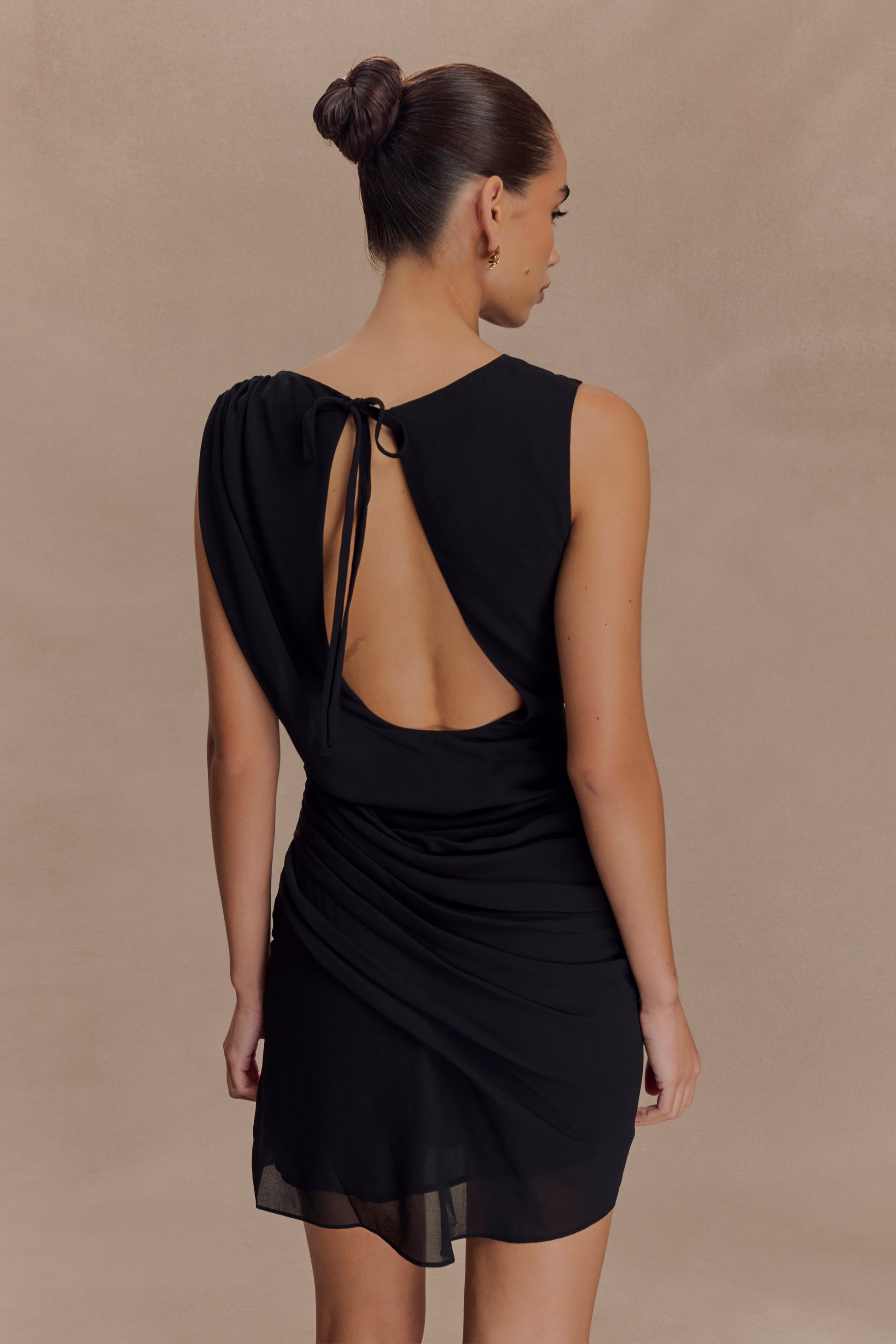 Oria Chiffon Mini Dress / Black | MESHKI