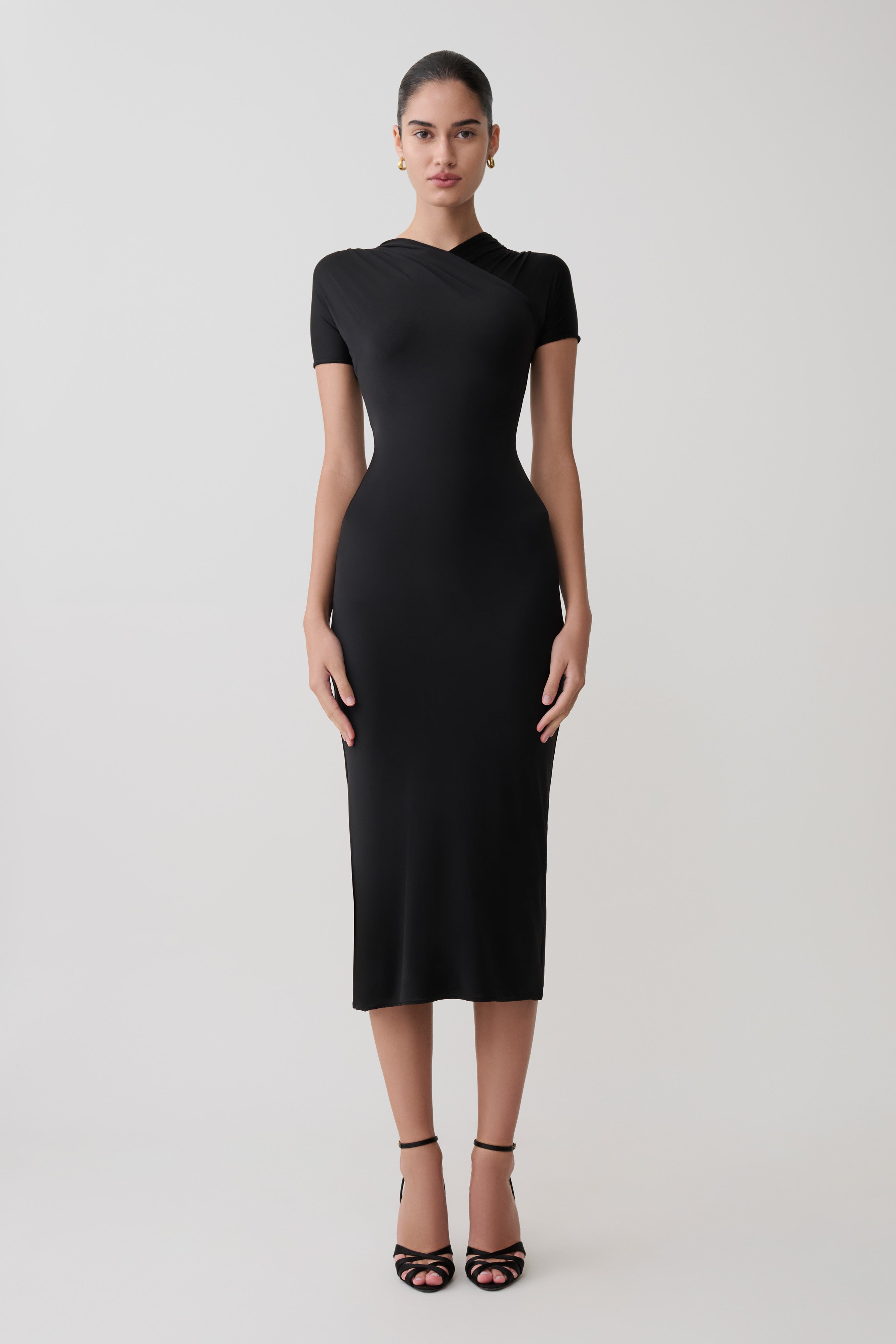 green emerald velvet dress Elegant Black Short Sleeve Midi Lace Cocktail Dress - 5XL main image 1