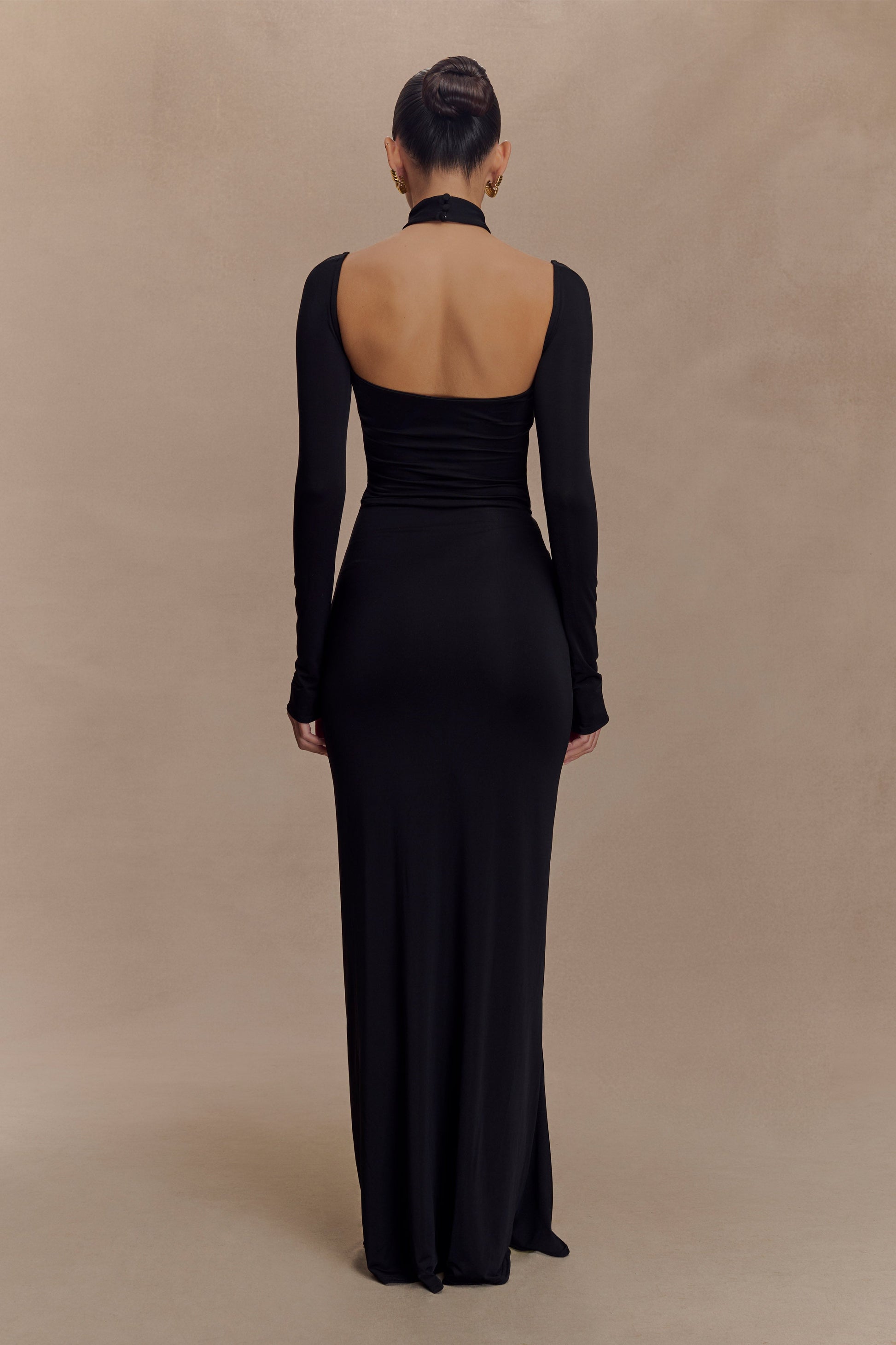 Lyndon Long Sleeve Slinky Maxi Dress / Black | MESHKI