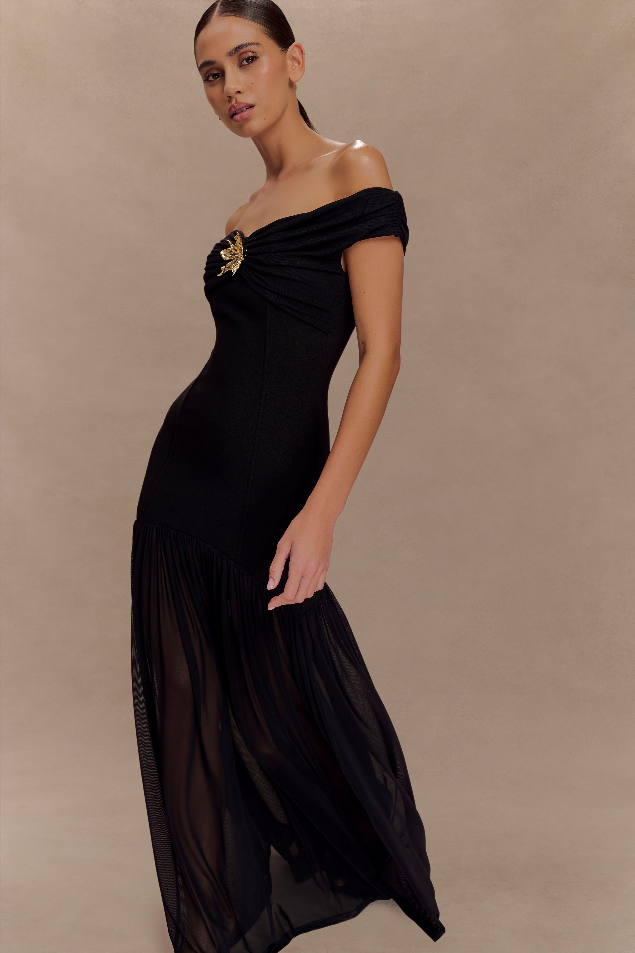 Kellie Off Shoulder Crepe Maxi Dress - Black | MESHKI US