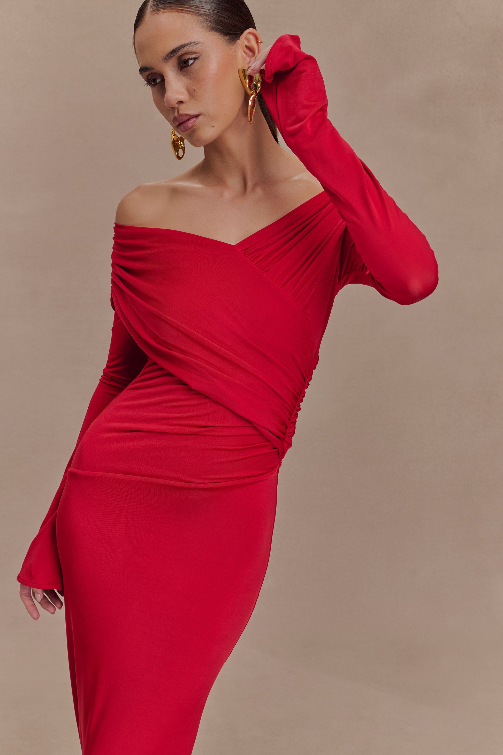 Therese Off Shoulder Ruched Maxi Dress / Red | MESHKI