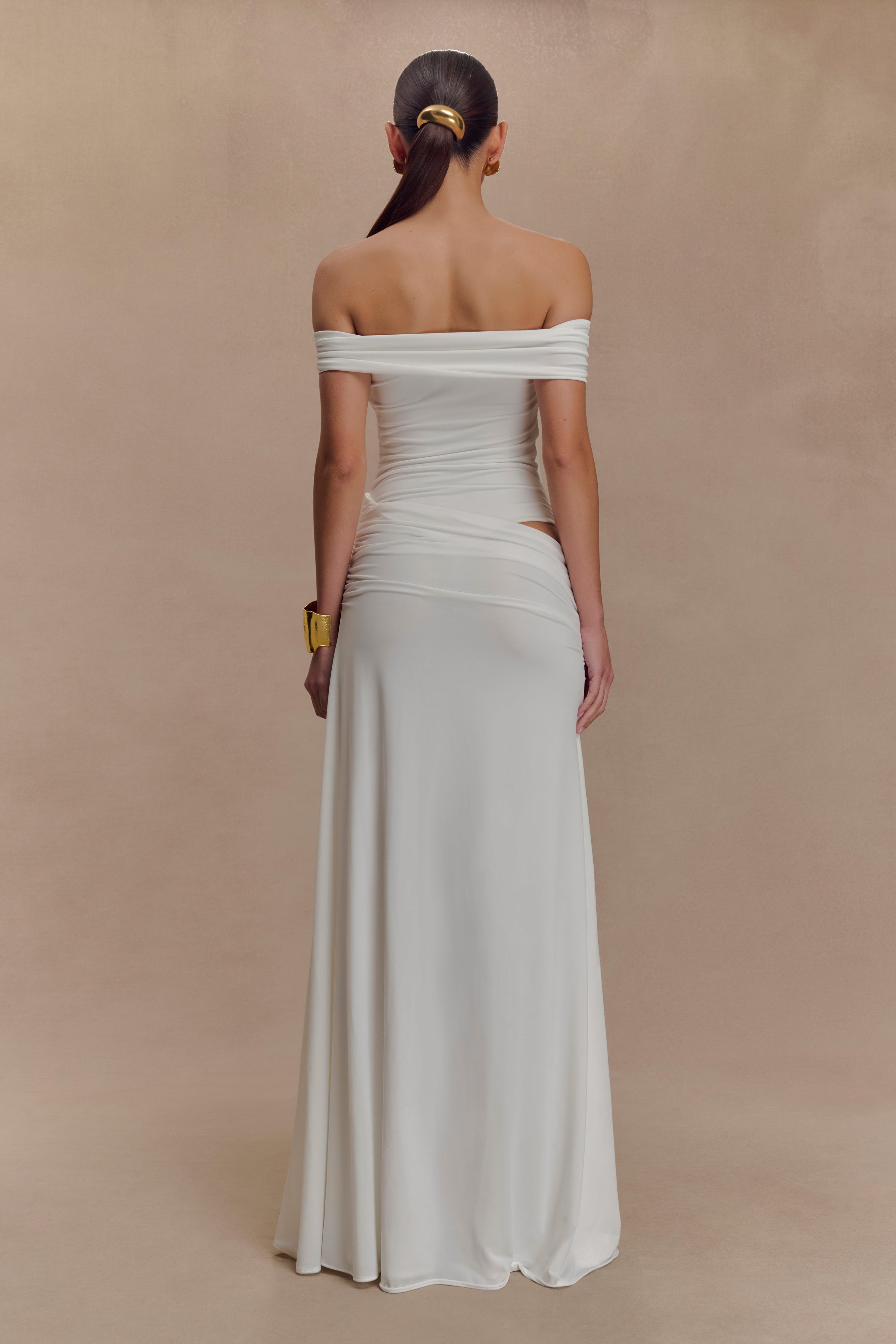 Oliver Slinky Maxi Dress - White | MESHKI US